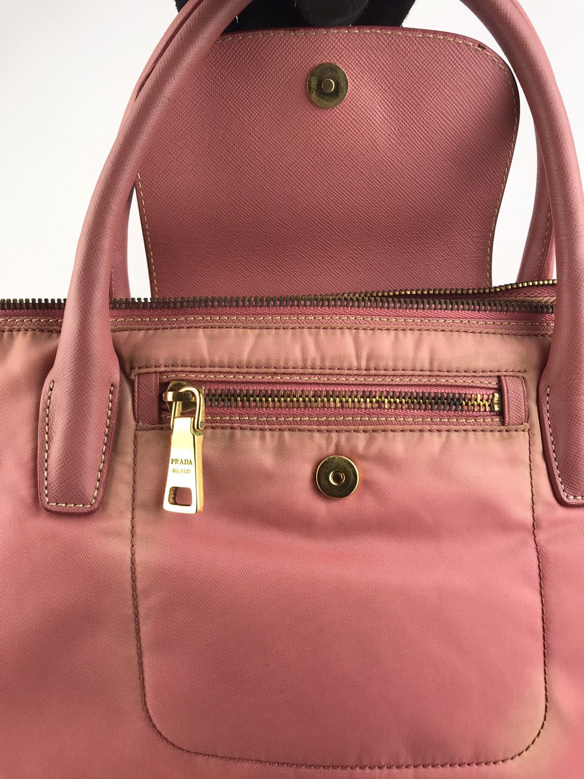 Prada ❌Last Drop❌ Authentic Prada Two way handbag sun faded Size ONE SIZE - 17 Thumbnail