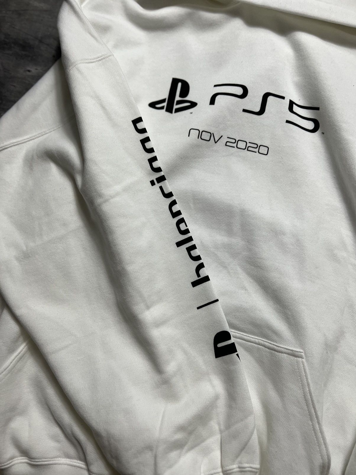 Balenciaga × Playstation Balenciaga Playstation Logo Hoodie Size US L / EU 52-54 / 3 - 4 Thumbnail