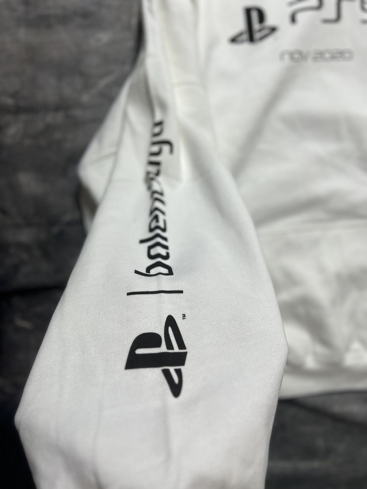 Balenciaga × Playstation Balenciaga Playstation Logo Hoodie Size US L / EU 52-54 / 3 - 5 Thumbnail
