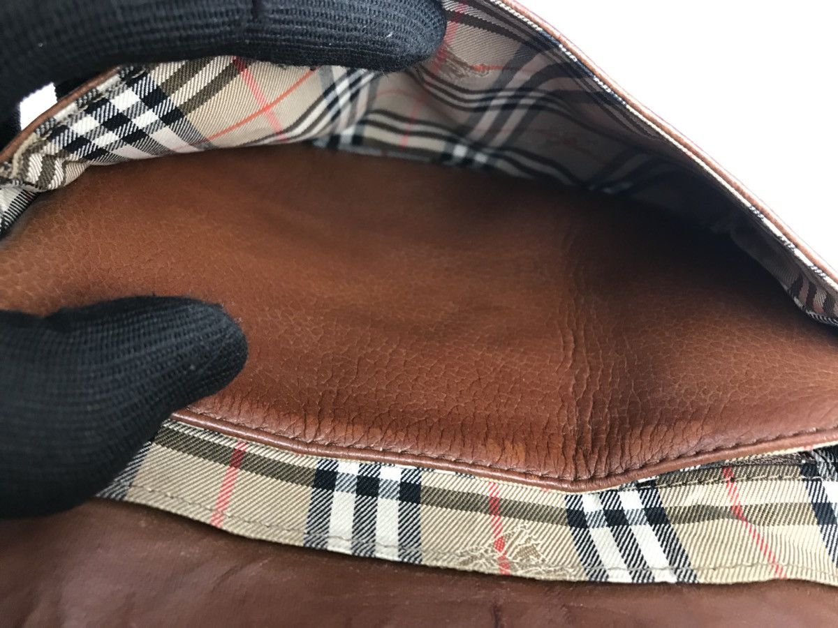 Burberry ❌LAST DROP❌ Vintage Burberrys Leather Brown Crossbody bag Size ONE SIZE - 16 Thumbnail