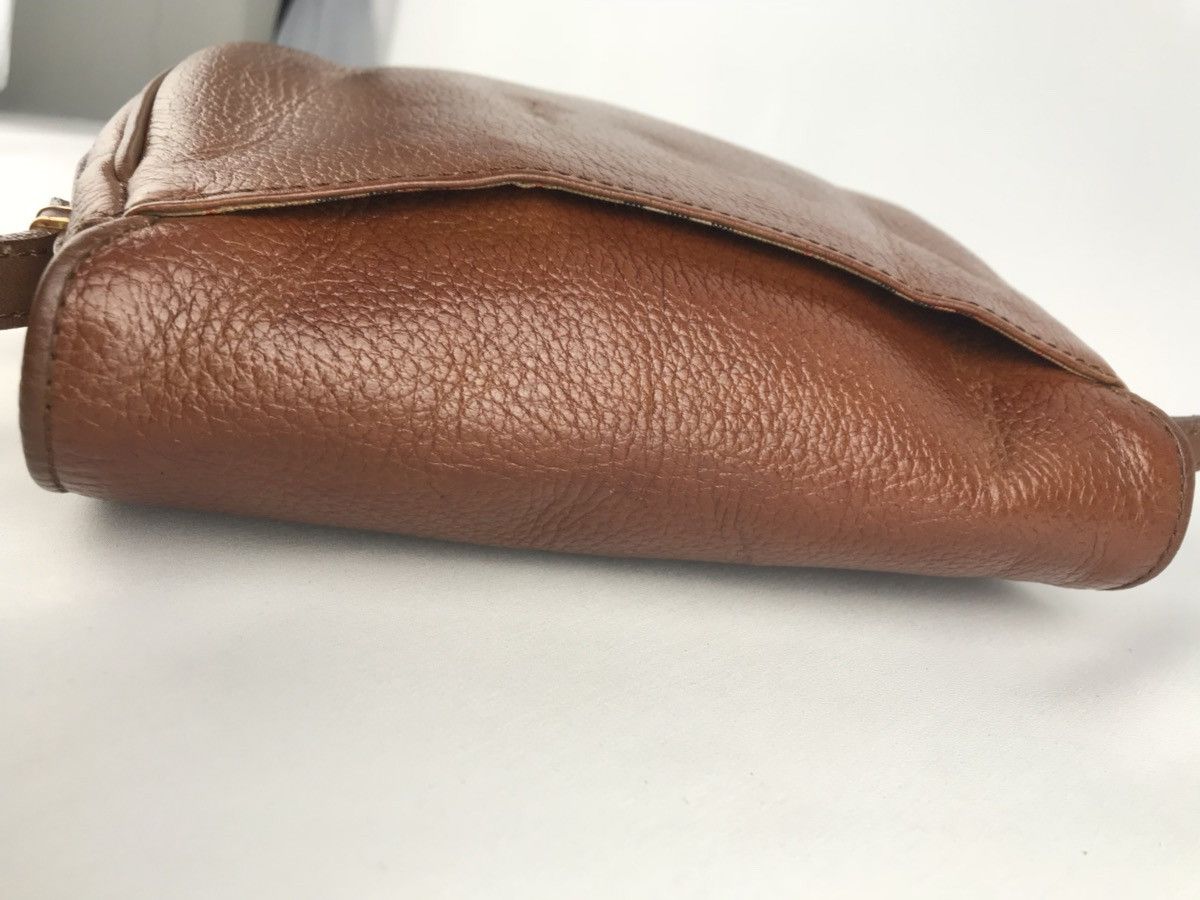 Burberry ❌LAST DROP❌ Vintage Burberrys Leather Brown Crossbody bag Size ONE SIZE - 13 Thumbnail
