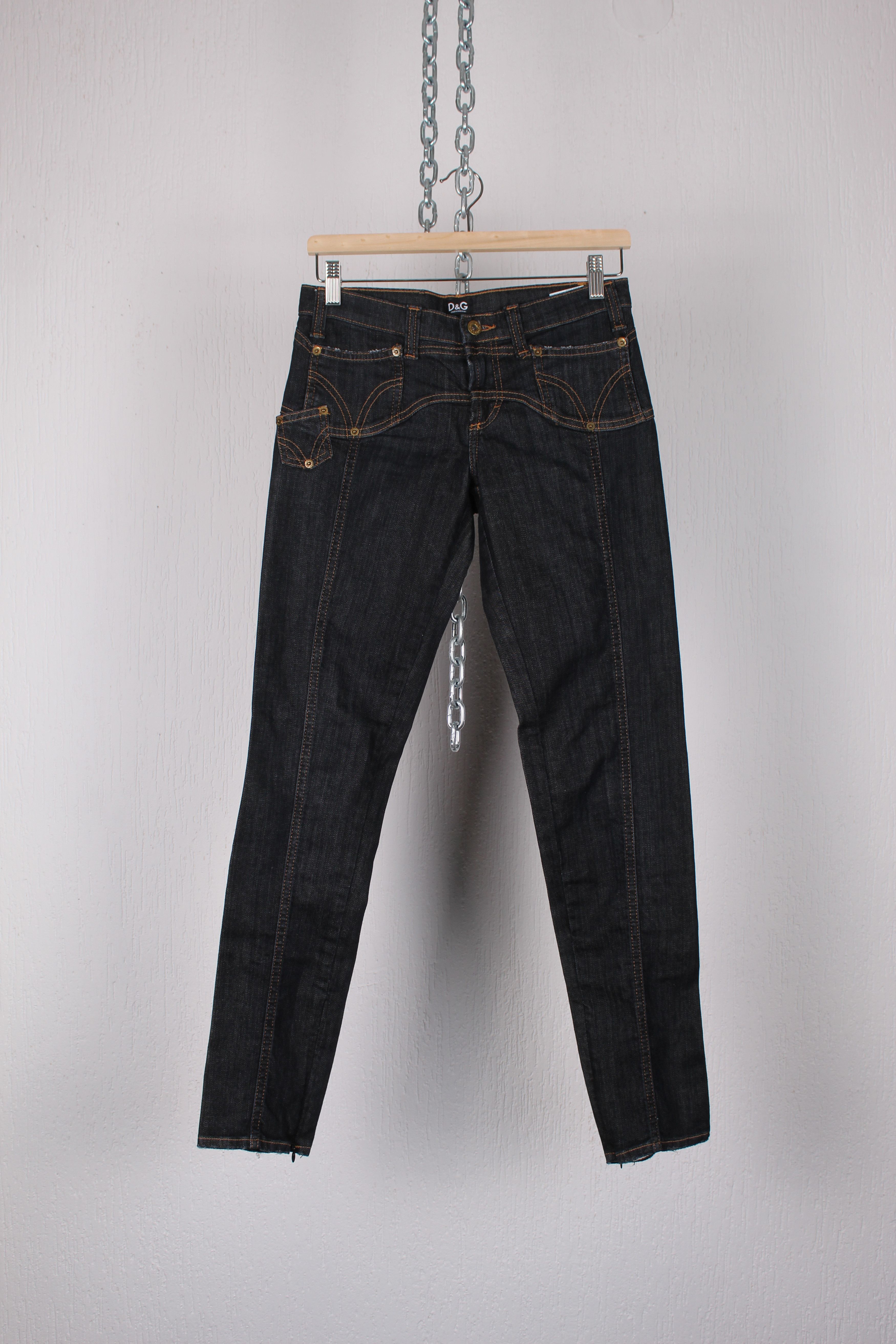 image of Vintage Dolce Gabbana Skinny Wомеns Jeans in Blue, Women's (Size 27)