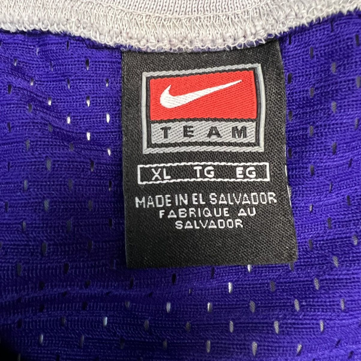 NBA VTG 2003 Nike Chris Webber Sacramento Kings Jersey XL NBA Size US XL / EU 56 / 4 - 7 Thumbnail