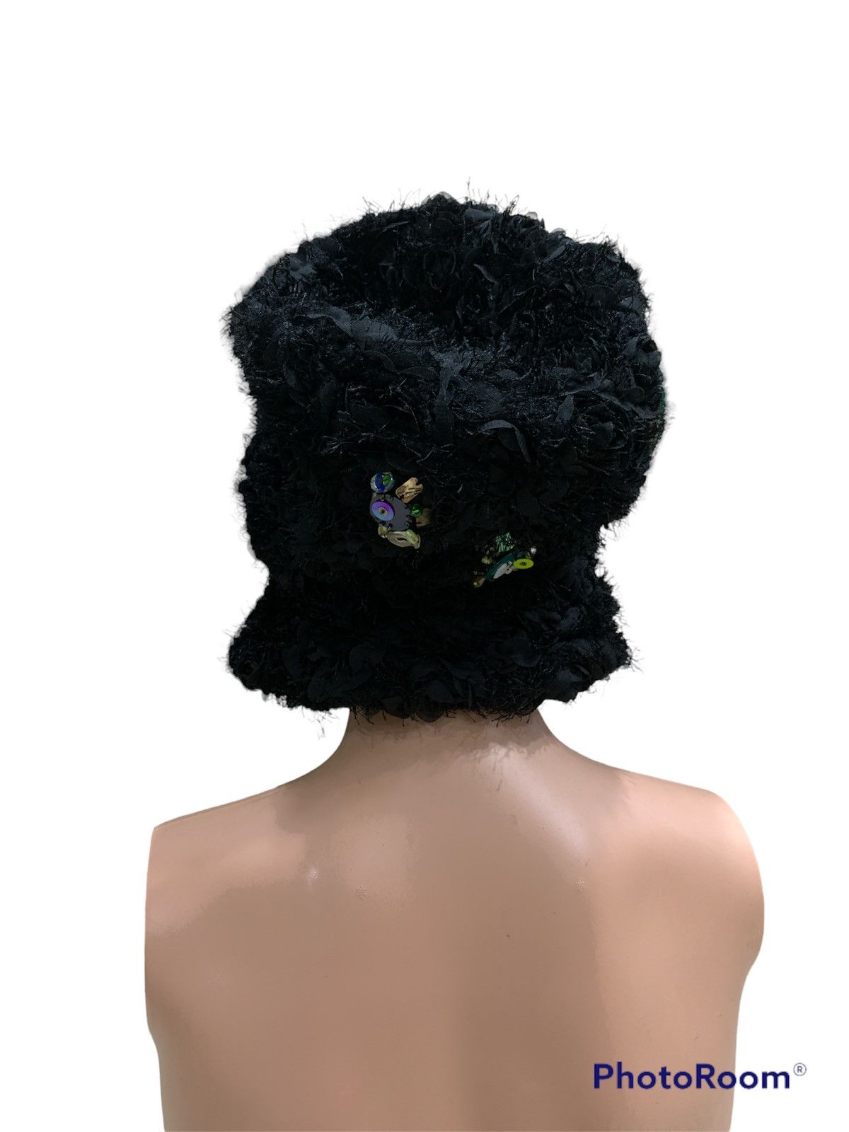 Japanese Brand RITSUKO SHIRAHAMA A/W 2013 RUNWAY BLACK ROSES BULKY HAT Size ONE SIZE - 4 Thumbnail