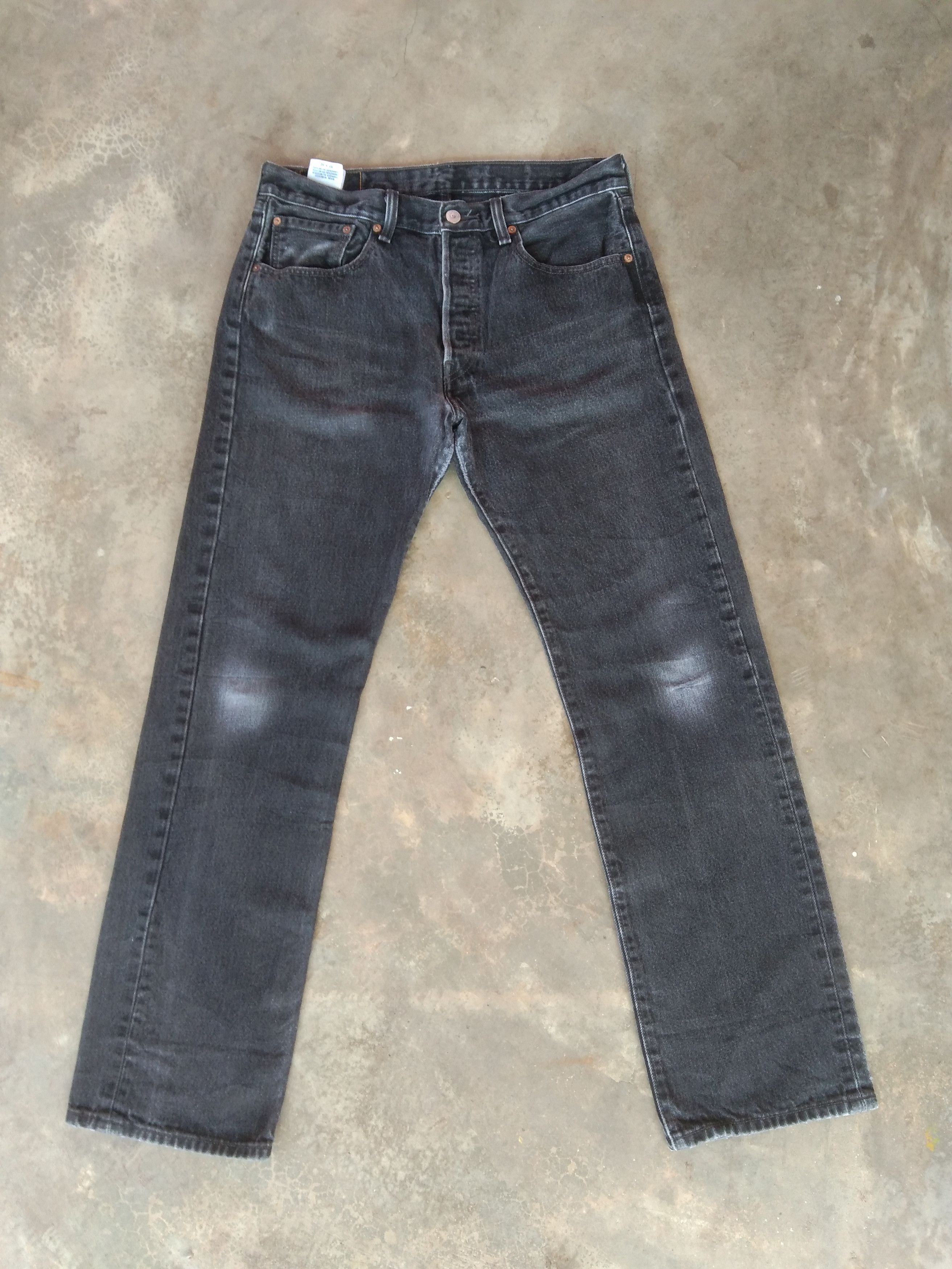 Levi's Vintage Levi's 501 Black Straight Leg Distressed Jeans 33x31 Size US 33 - 1 Thumbnail