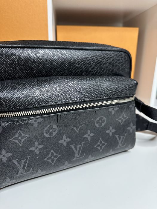 Louis Vuitton LOUIS VUITTON BAG MESSENGER OUTDOOR LV LEATHER MONOGRAM ...