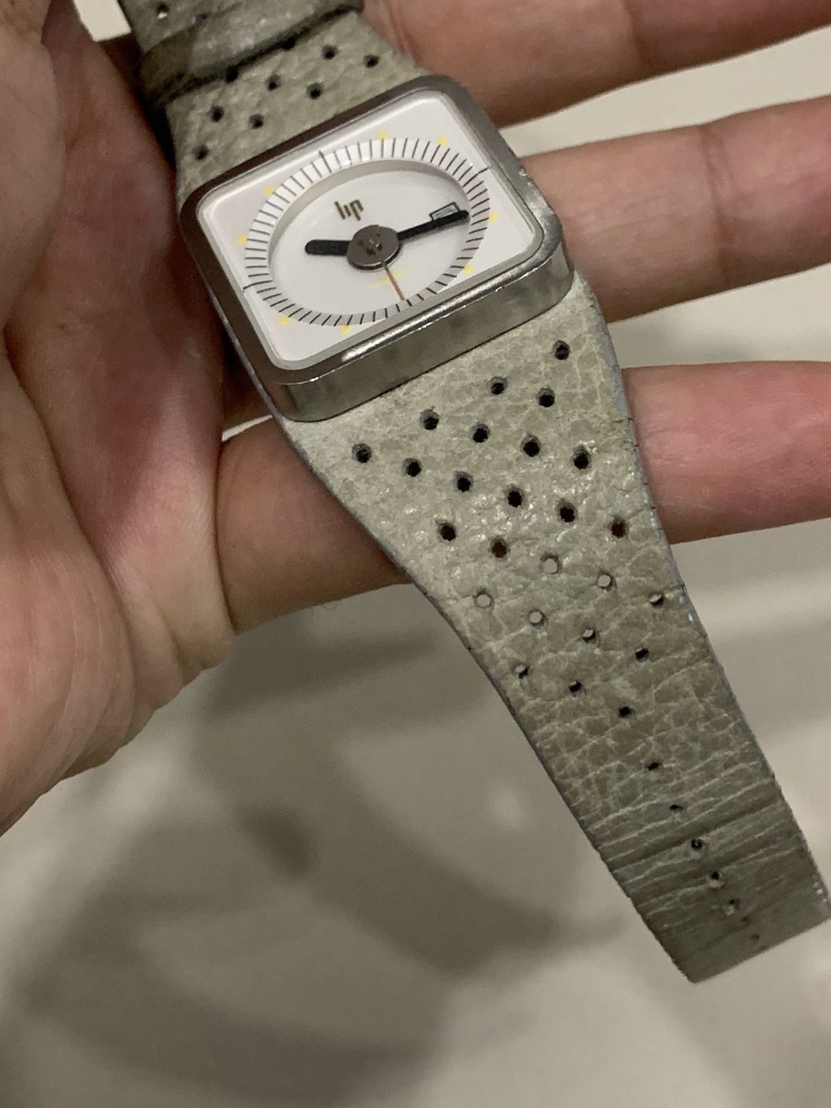 Designer LIP FRANCE MONTRE BIG TV LEATHER STRAP WATCH Size ONE SIZE - 14 Thumbnail