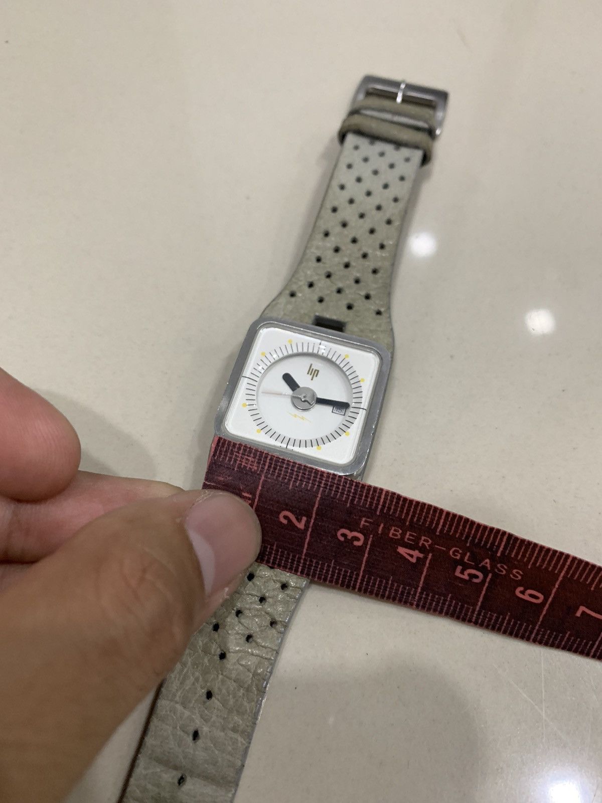 Designer LIP FRANCE MONTRE BIG TV LEATHER STRAP WATCH Size ONE SIZE - 5 Thumbnail