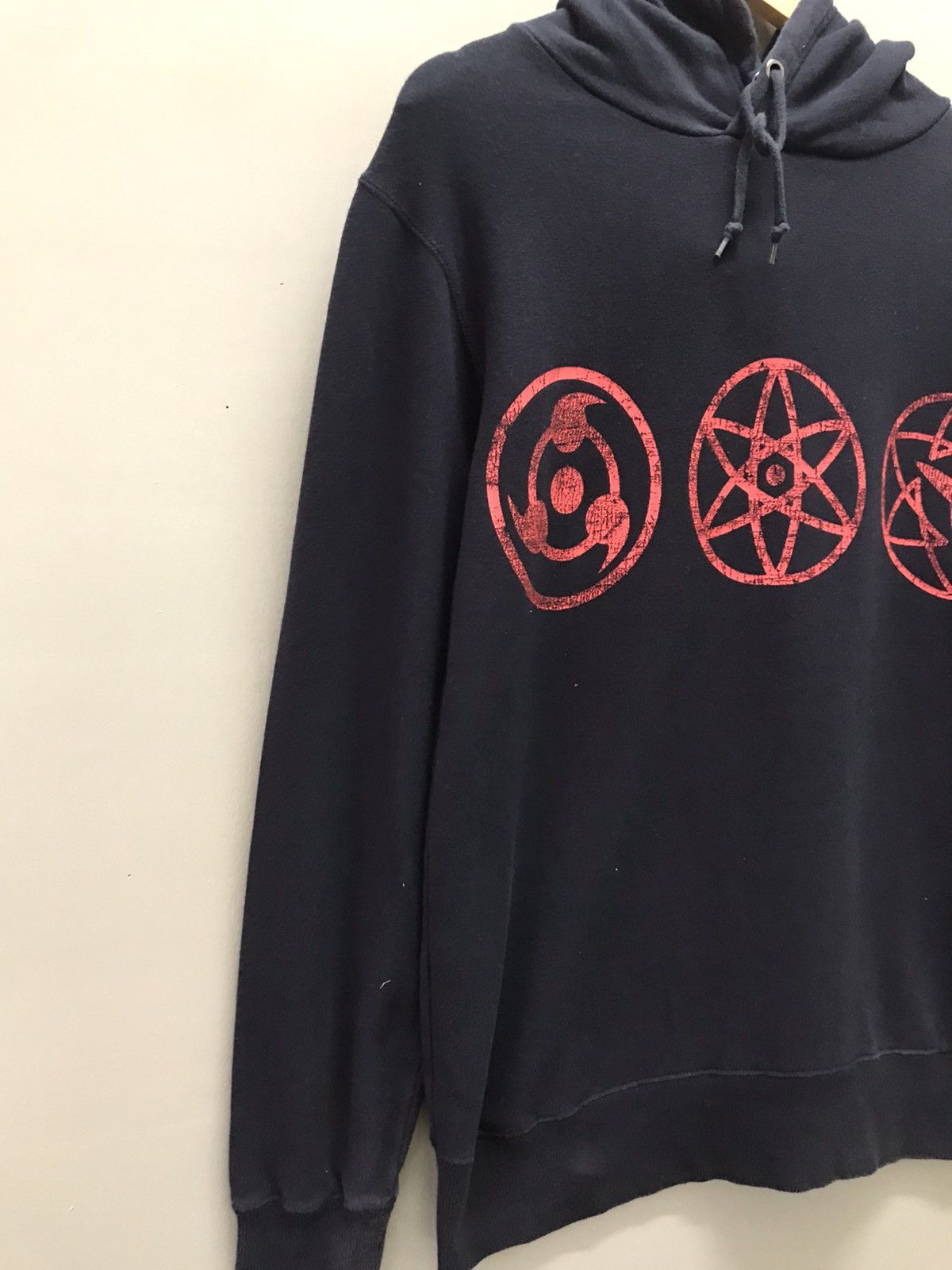 Anime Vintage Naruto Sharingan Eyes Anime Hoodie Uchiha Size US M / EU 48-50 / 2 - 2 Thumbnail