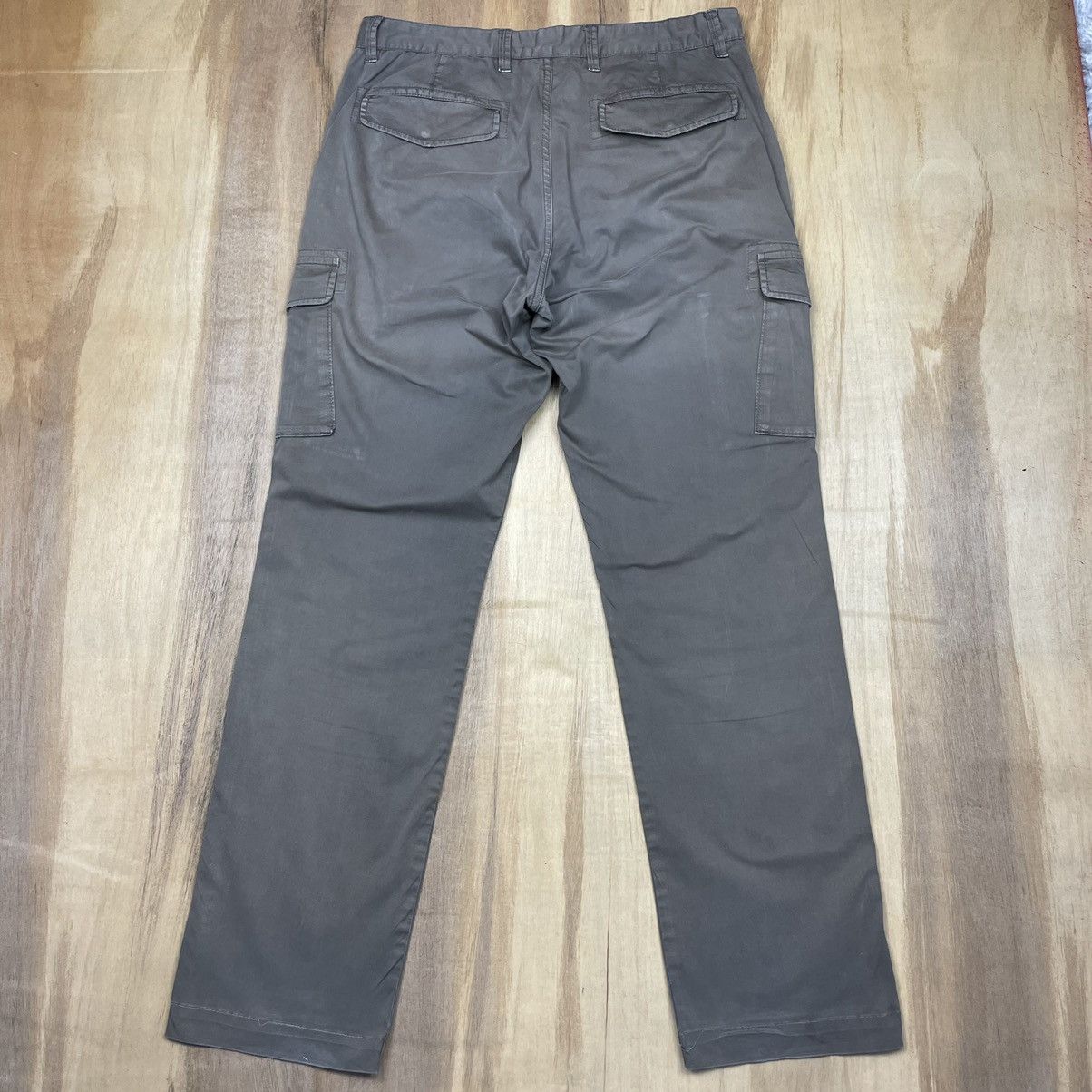 Japanese Brand × Uniqlo Uniqlo Olive Green Cargo Pants Size US 34 / EU 50 - 2 Thumbnail