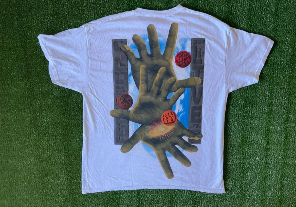 image of Travis Scott Three Hands T-Shirt in White, Men's (Size 2XL)