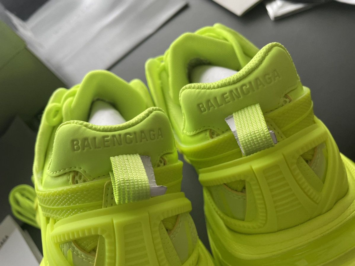 Balenciaga Rare LimitedEdition Brand New Runway Track Sneaker Triple S Size US 9.5 / EU 42-43 - 16 Thumbnail