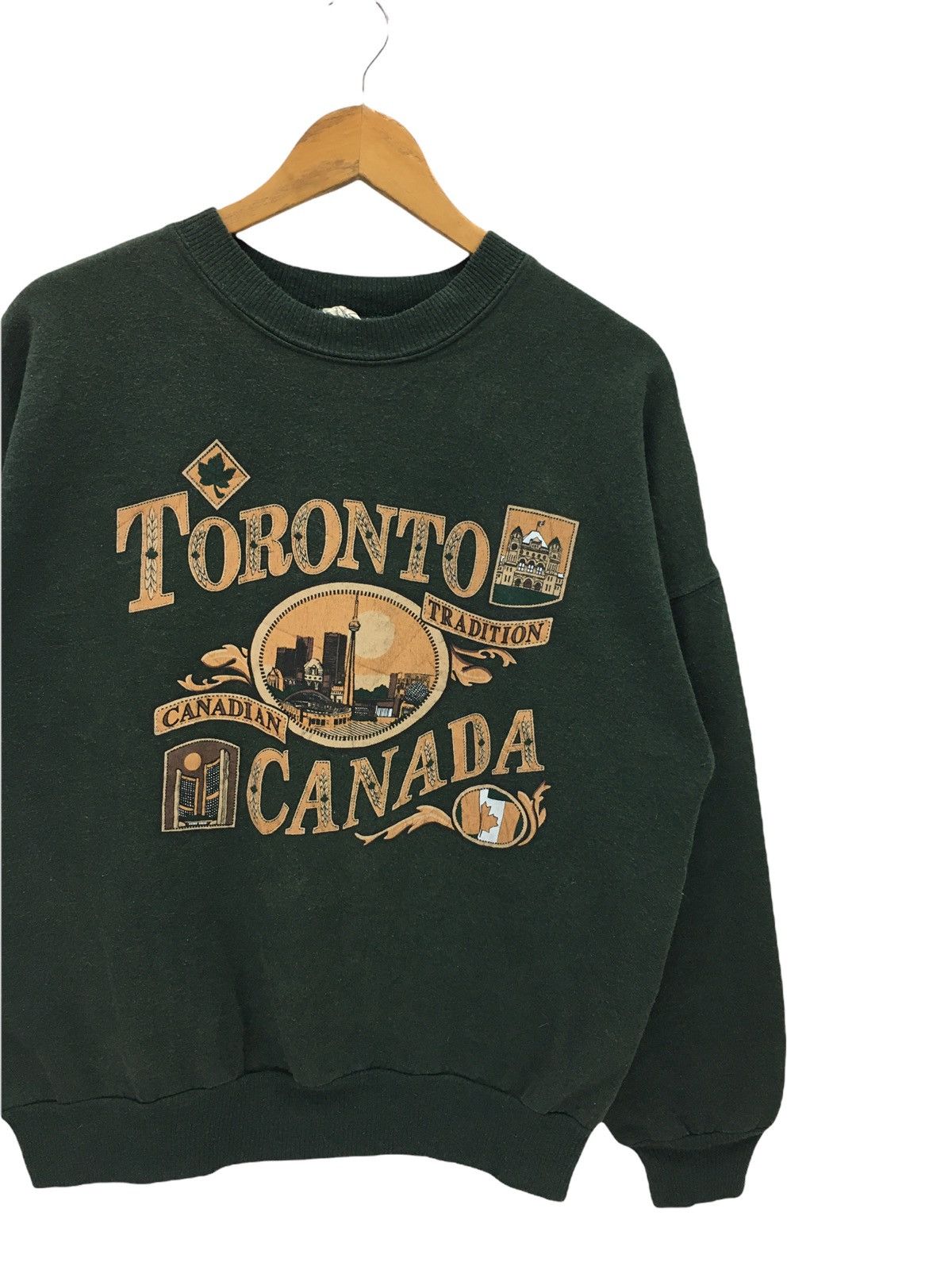 Vintage Vintage Toronto Canada Big Logo Sweatshirt Size US S / EU 44-46 / 1 - 5 Thumbnail