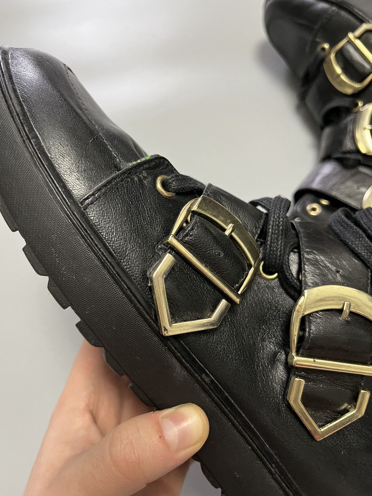 H&M × Versace Versace x H&M Black Buckle Trainers Leather Sneakers Size US 8 / EU 41 - 8 Thumbnail