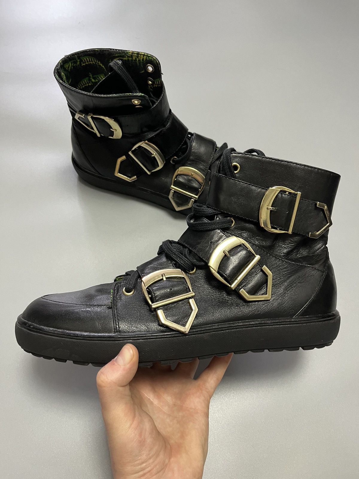H&M × Versace Versace x H&M Black Buckle Trainers Leather Sneakers Size US 8 / EU 41 - 1 Thumbnail