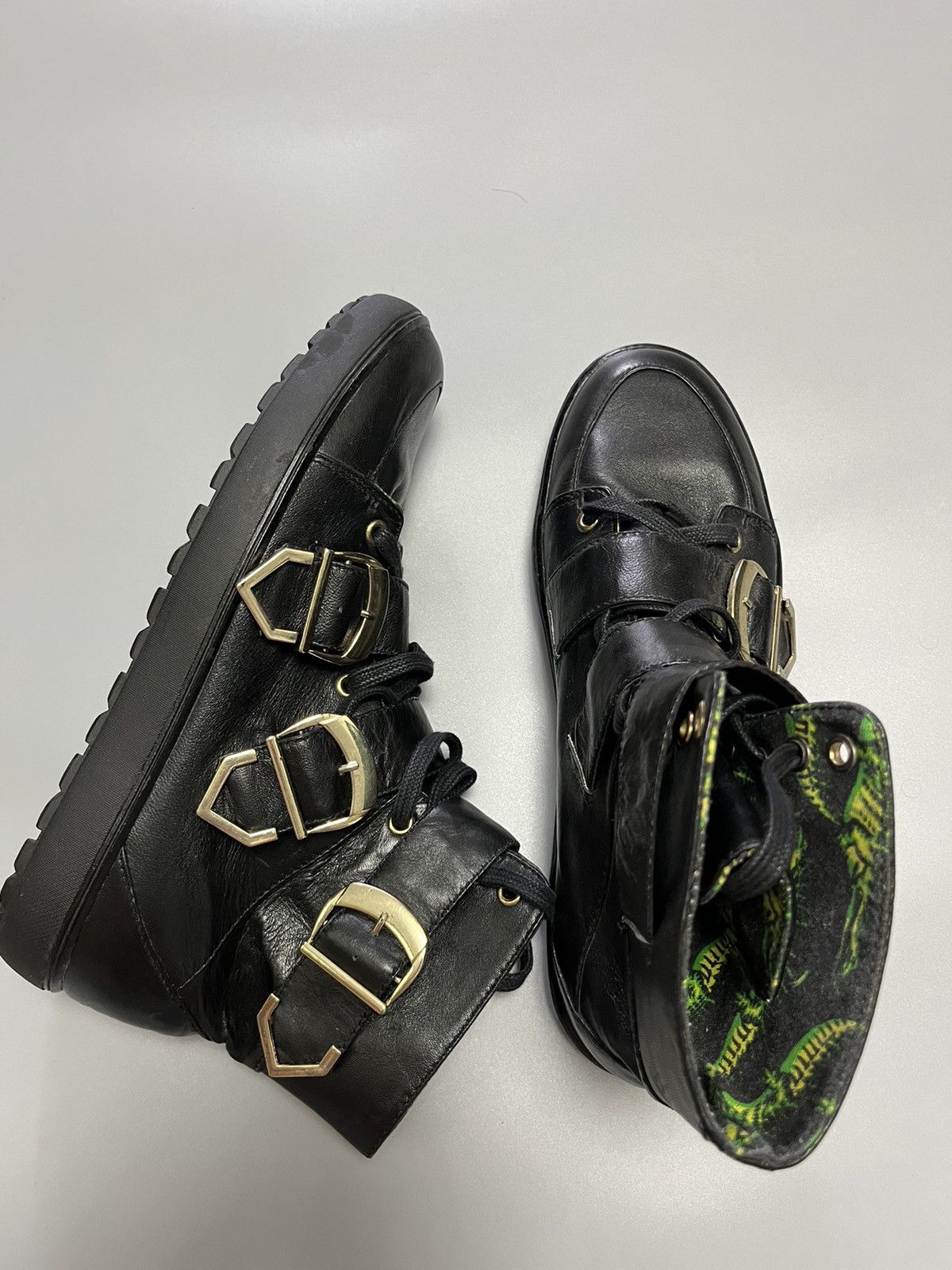 H&M × Versace Versace x H&M Black Buckle Trainers Leather Sneakers Size US 8 / EU 41 - 11 Thumbnail