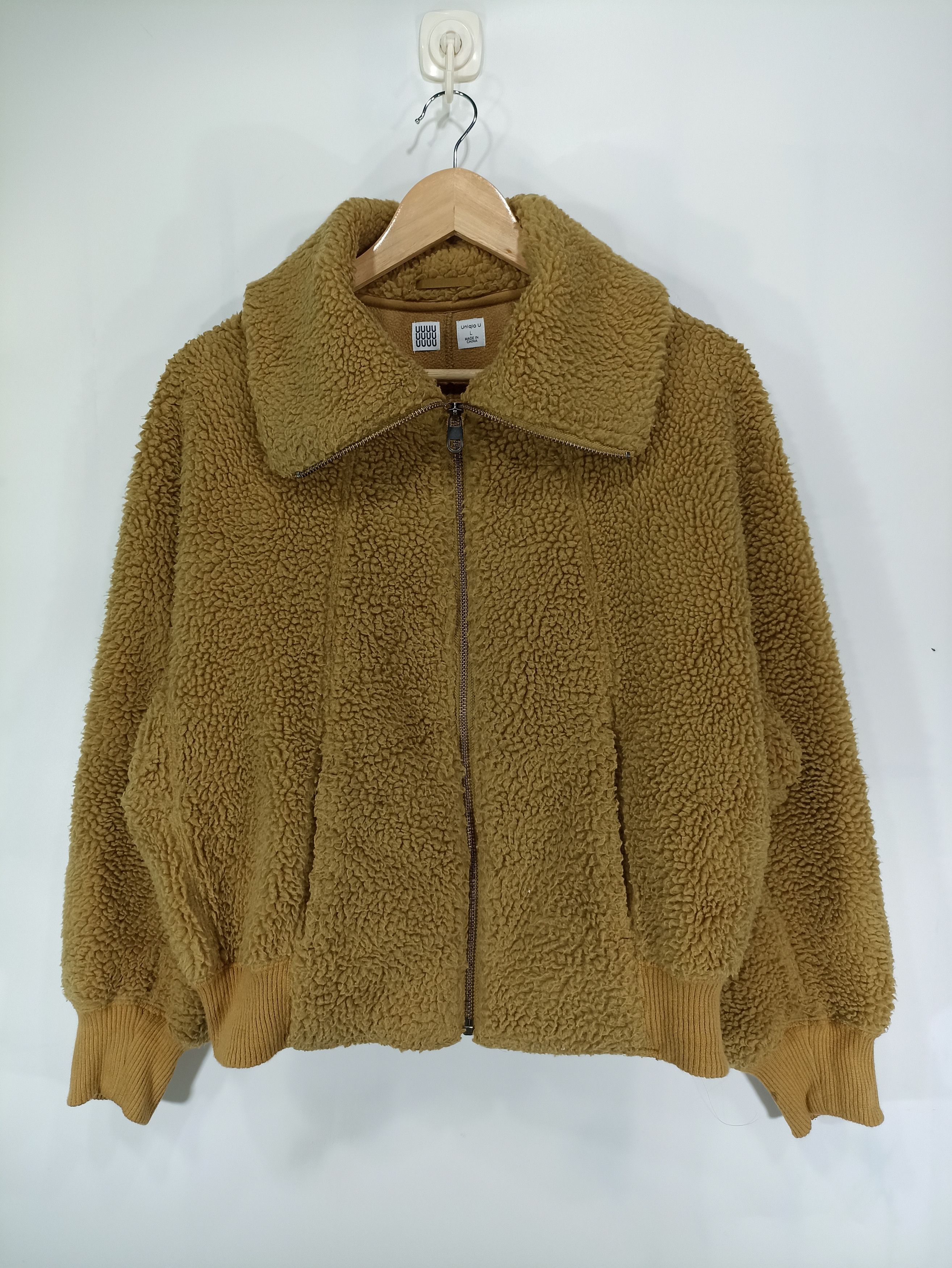 Designer × Japanese Brand × Uniqlo Lemaire Uniqlo Cropped Sherpa Mustard Size US L / EU 52-54 / 3 - 1 Thumbnail