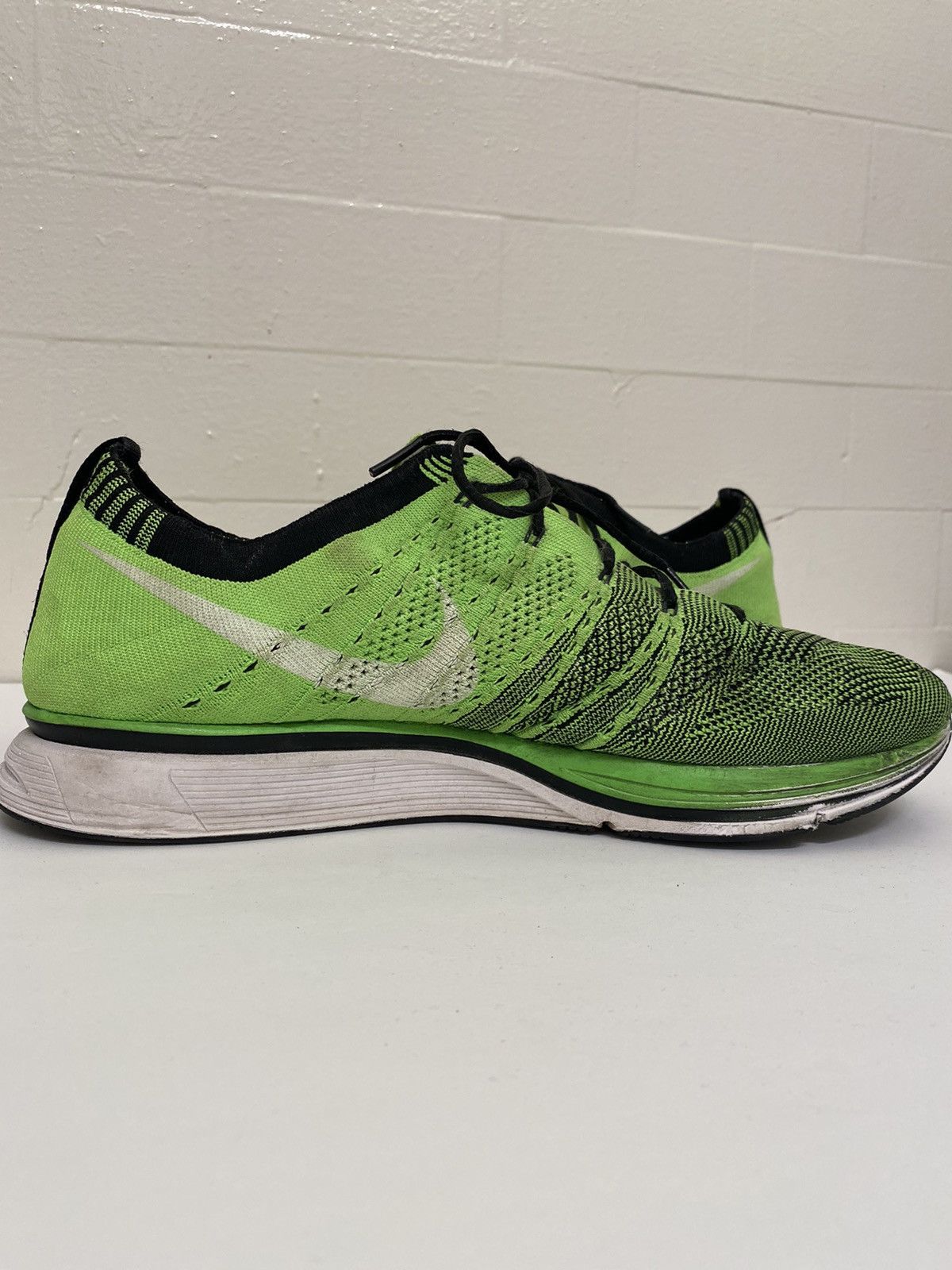 Nike Flyknit Trainer+ Electric Green Size US 10.5 / EU 43-44 - 2 Thumbnail