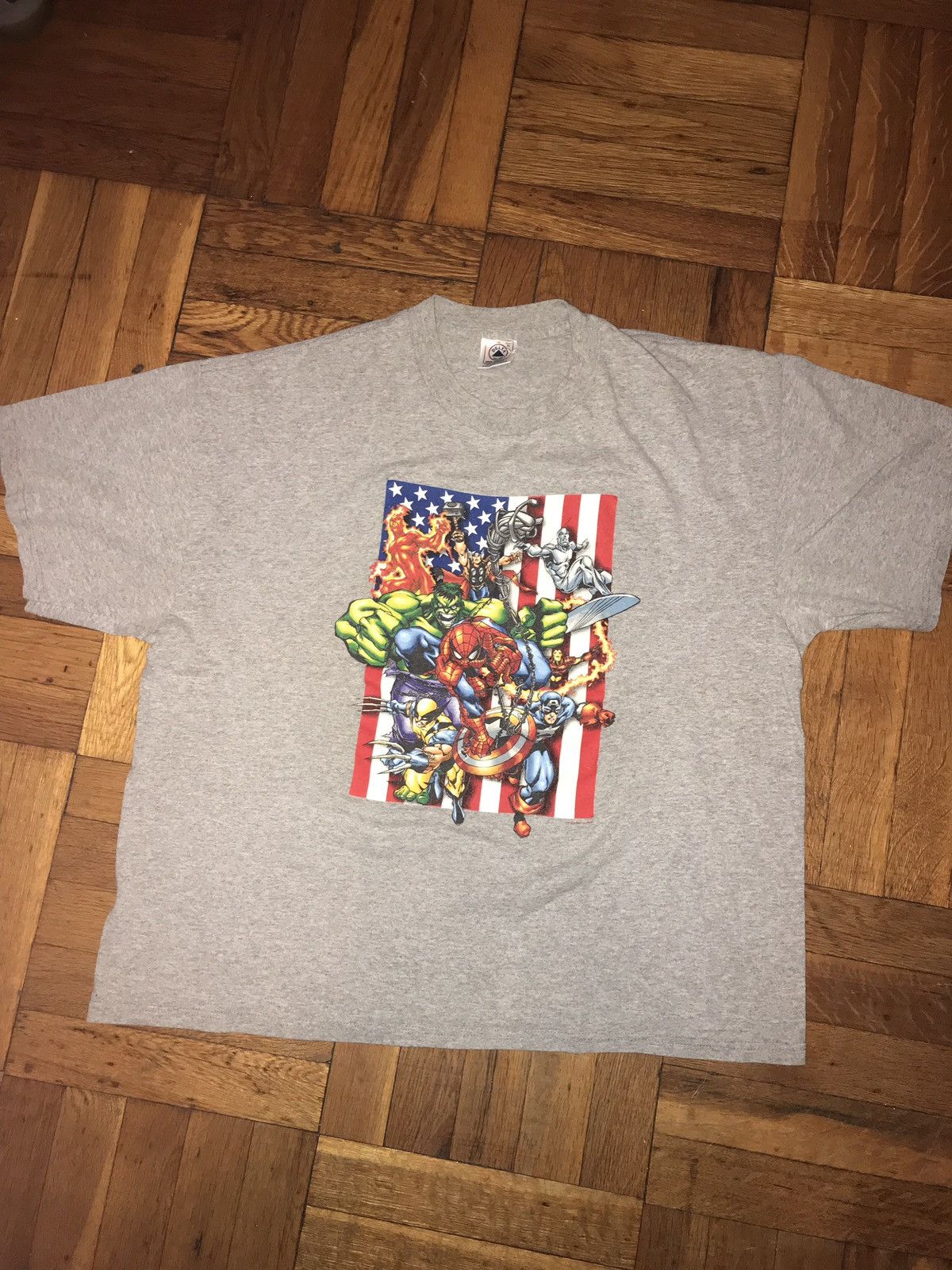 Marvel Comics Vintage 2001 Marvel Comics Avengers X-men Flag T-Shirt Size US XL / EU 56 / 4 - 2 Thumbnail