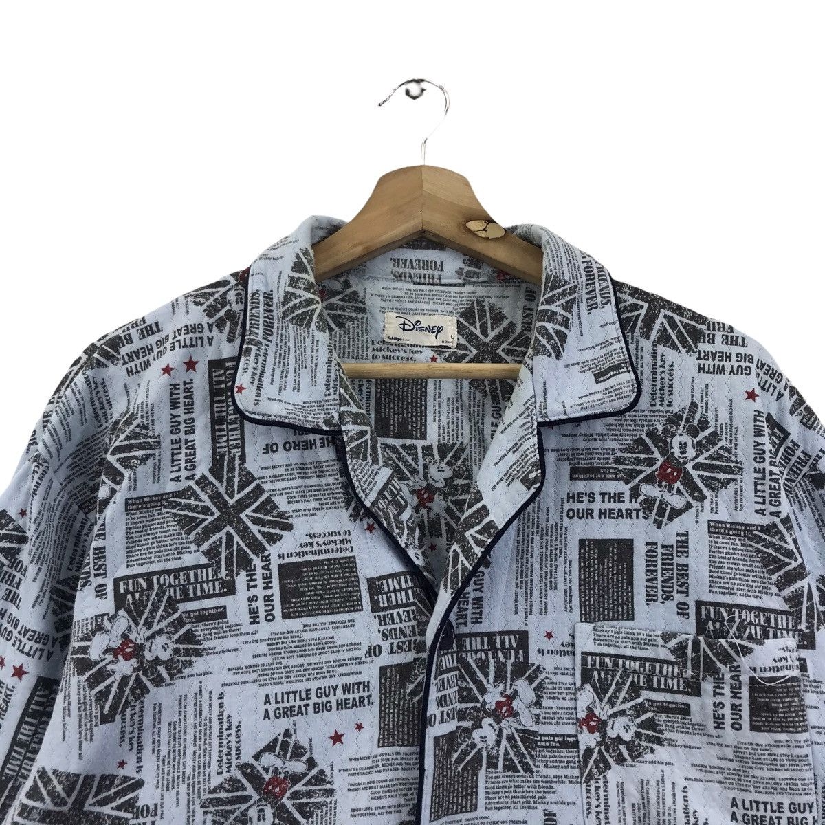 Disney DISNEY MICKEY MOUSE Overprint Uk Art Button Up Sleep Wear Size US L / EU 52-54 / 3 - 2 Thumbnail