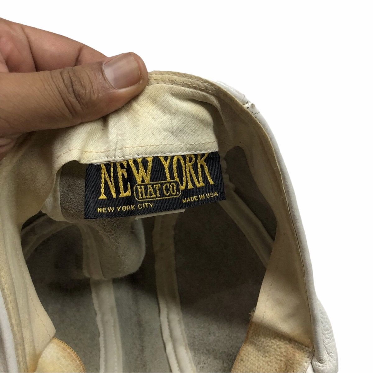 Vintage New York Hat Co. Beret Hat, White Leather Hats Caps Size ONE SIZE - 8 Thumbnail