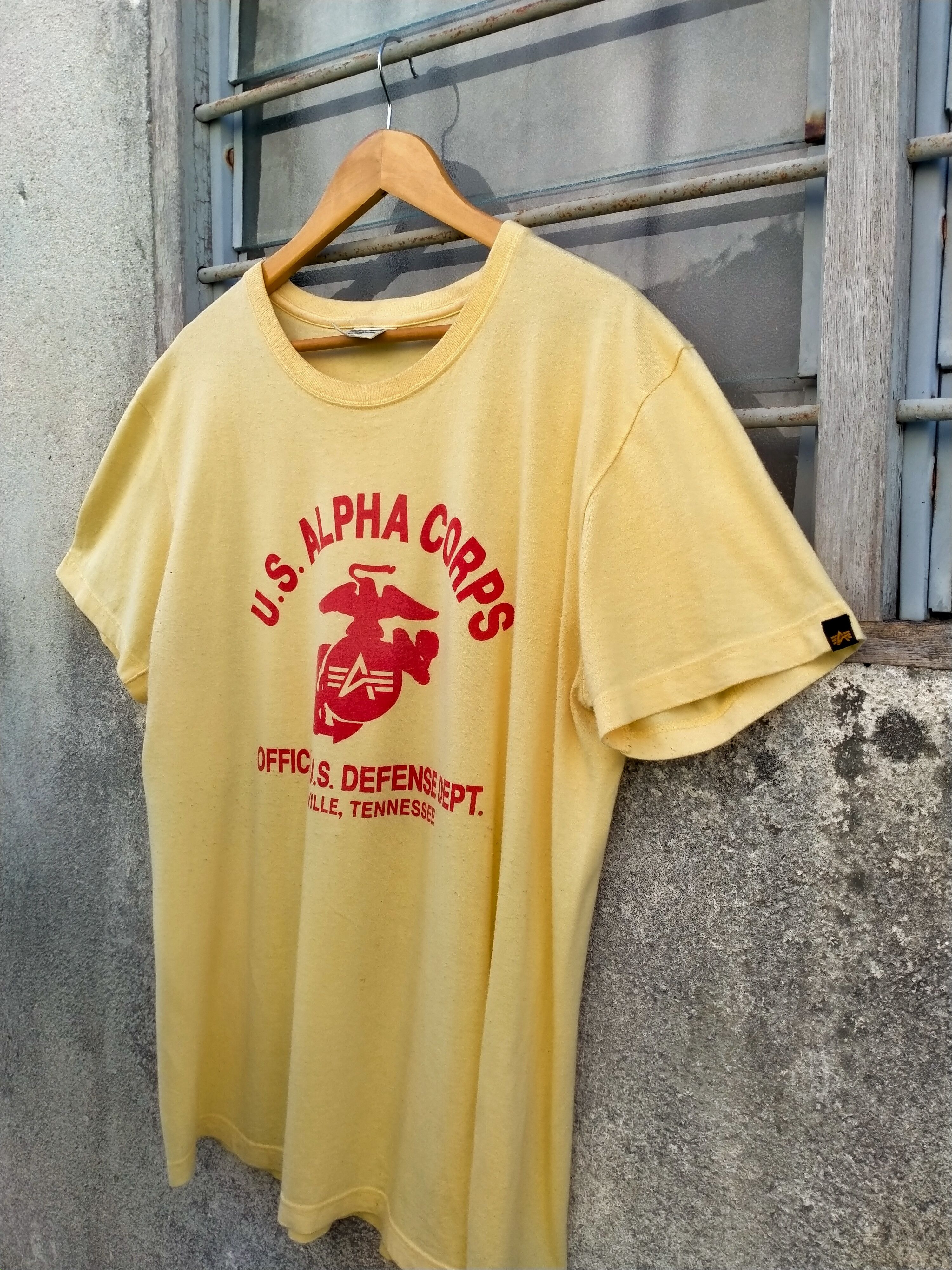 Alpha Industries Alpha Industries spellout tee Size US XL / EU 56 / 4 - 3 Thumbnail