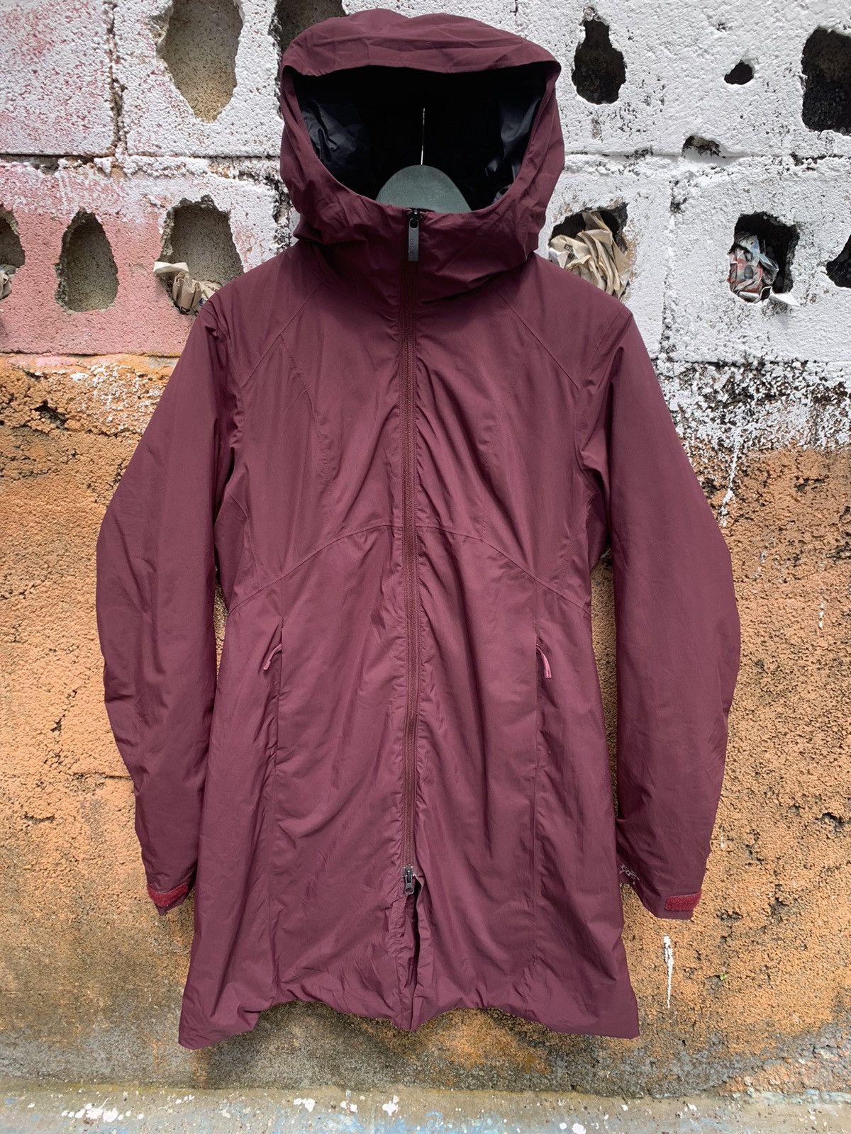 Arc'teryx Arc’Teryx Long Puffer Jacket Size M / US 6-8 / IT 42-44 - 1 Thumbnail