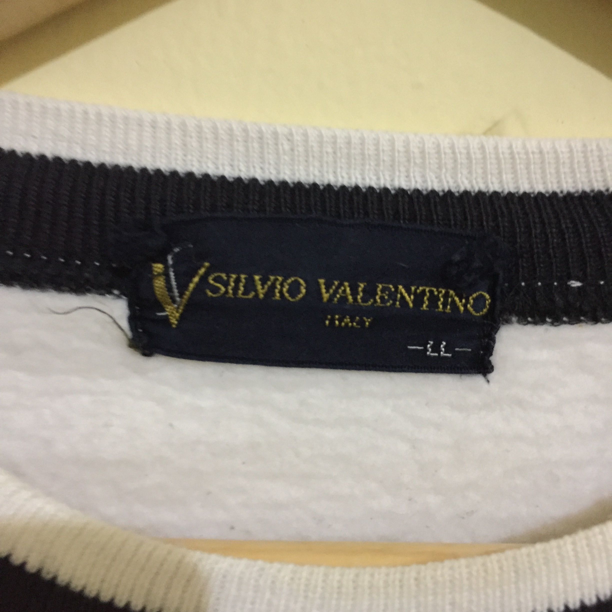 Vintage Vintage Silvio Valentino 90s embroidery sweatshirt Size US L / EU 52-54 / 3 - 4 Thumbnail