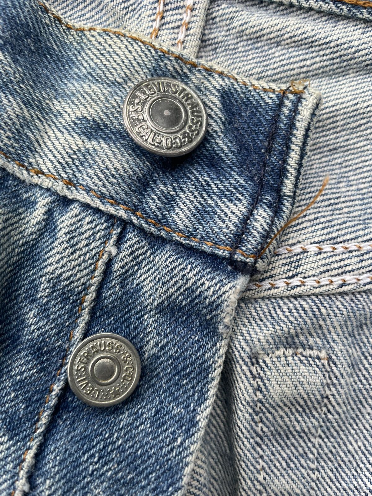 Levi's Vintage Levi’s 501 e 1985 Aging Stone Wash Distressed Size US 28 / EU 44 - 23 Thumbnail