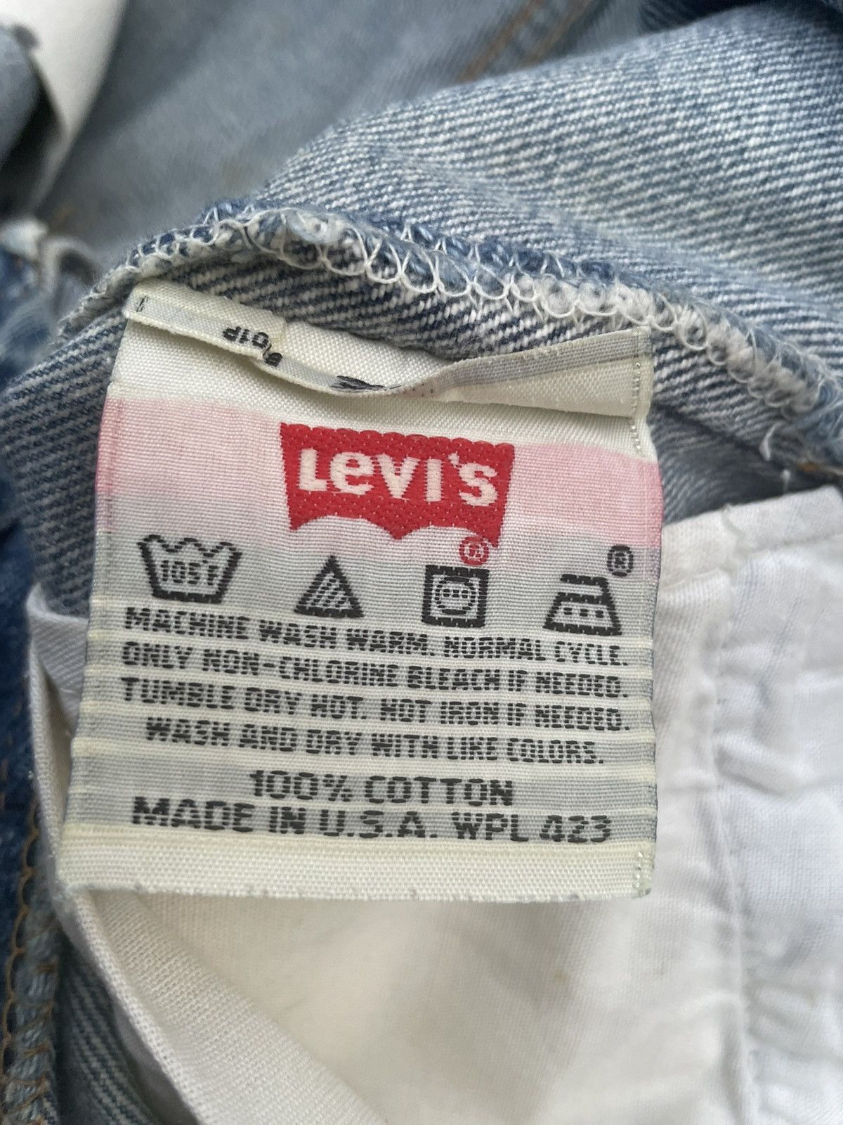 Levi's Vintage Levis 501 Single R 1995 USA Aging Faded Wash Denim Size US 39 - 13 Thumbnail