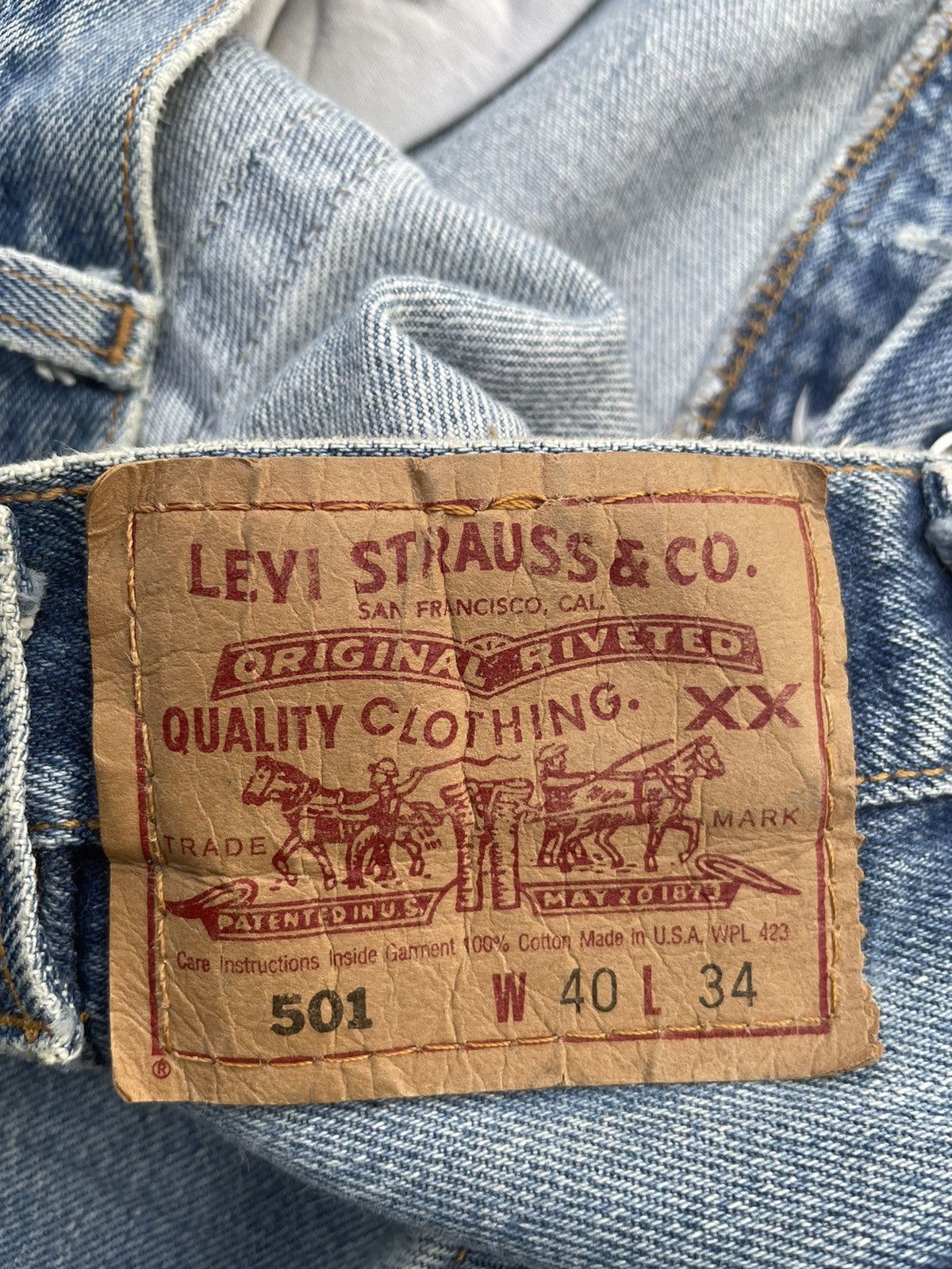 Levi's × Vintage Vintage Levi’s 501 e 1998 Usa Aging Faded Wash Size US 39 - 11 Thumbnail