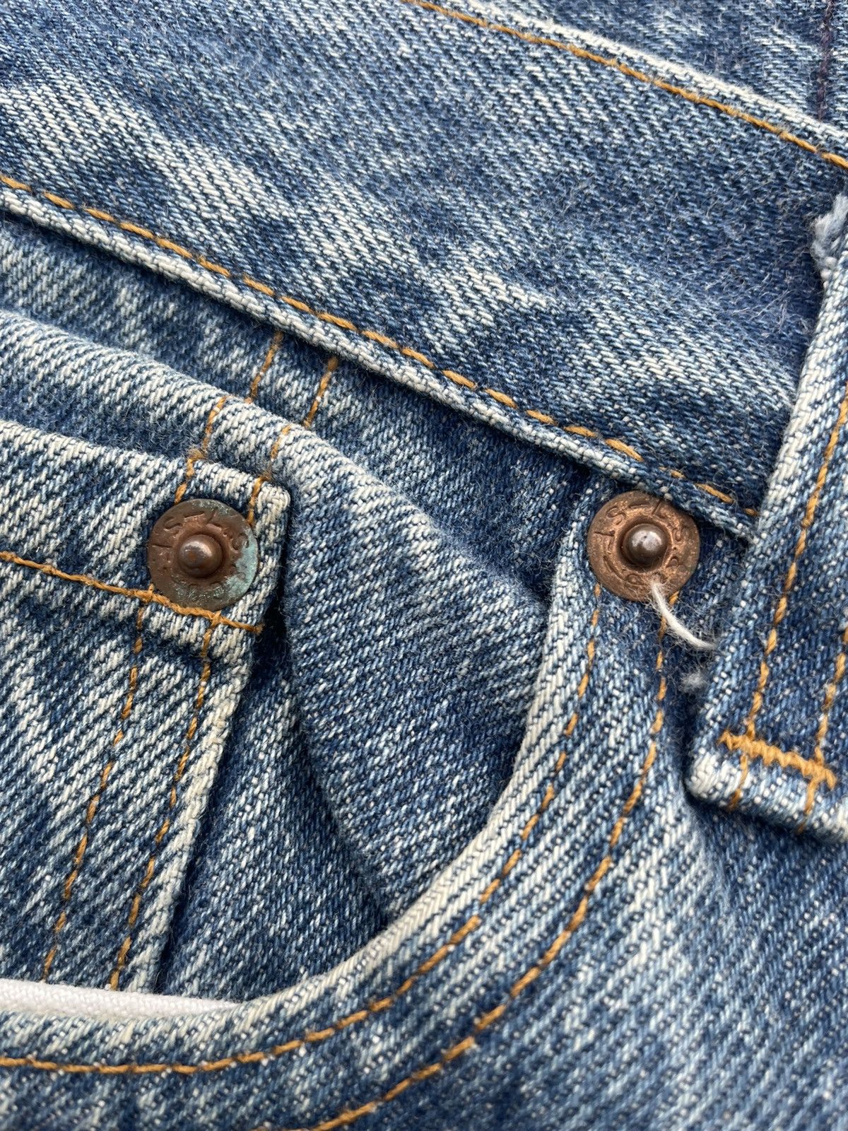 Levi's Vintage Levis 501XX USA 1987 Aging Faded Wash Size US 32 / EU 48 - 16 Thumbnail