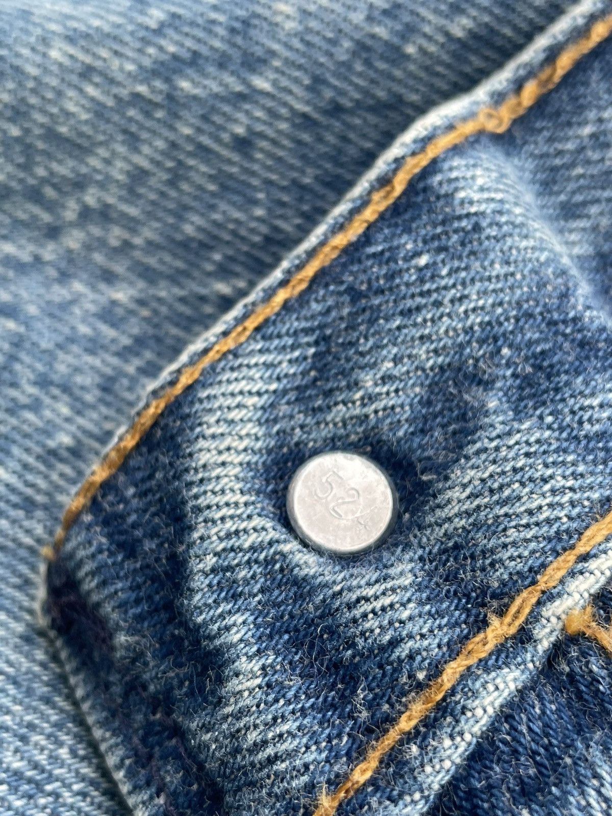 Levi's Vintage Levis 501XX USA 1987 Aging Faded Wash Size US 32 / EU 48 - 14 Thumbnail