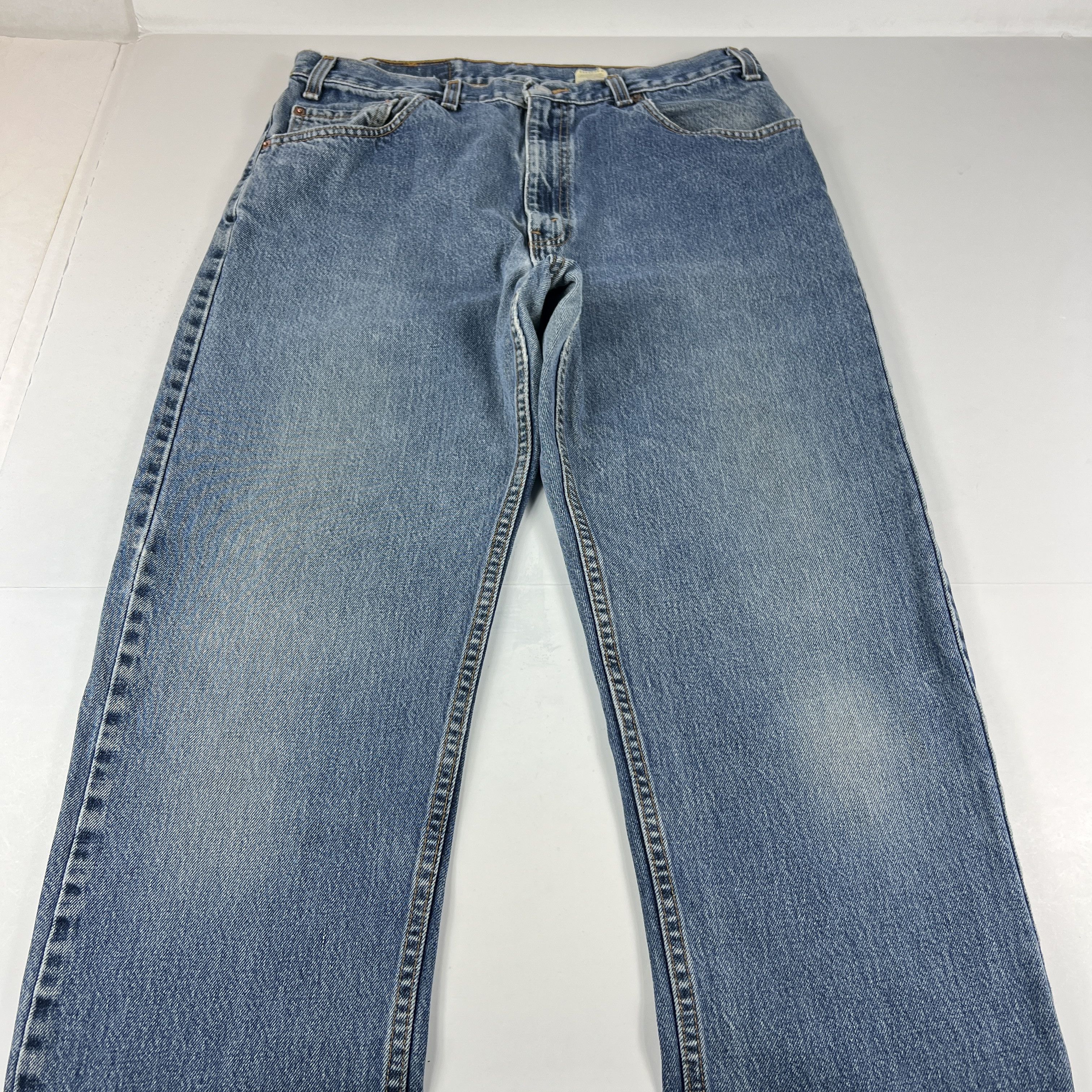 VTG Levi's 505 Regular Straight Leg Blue Faded Denim USA