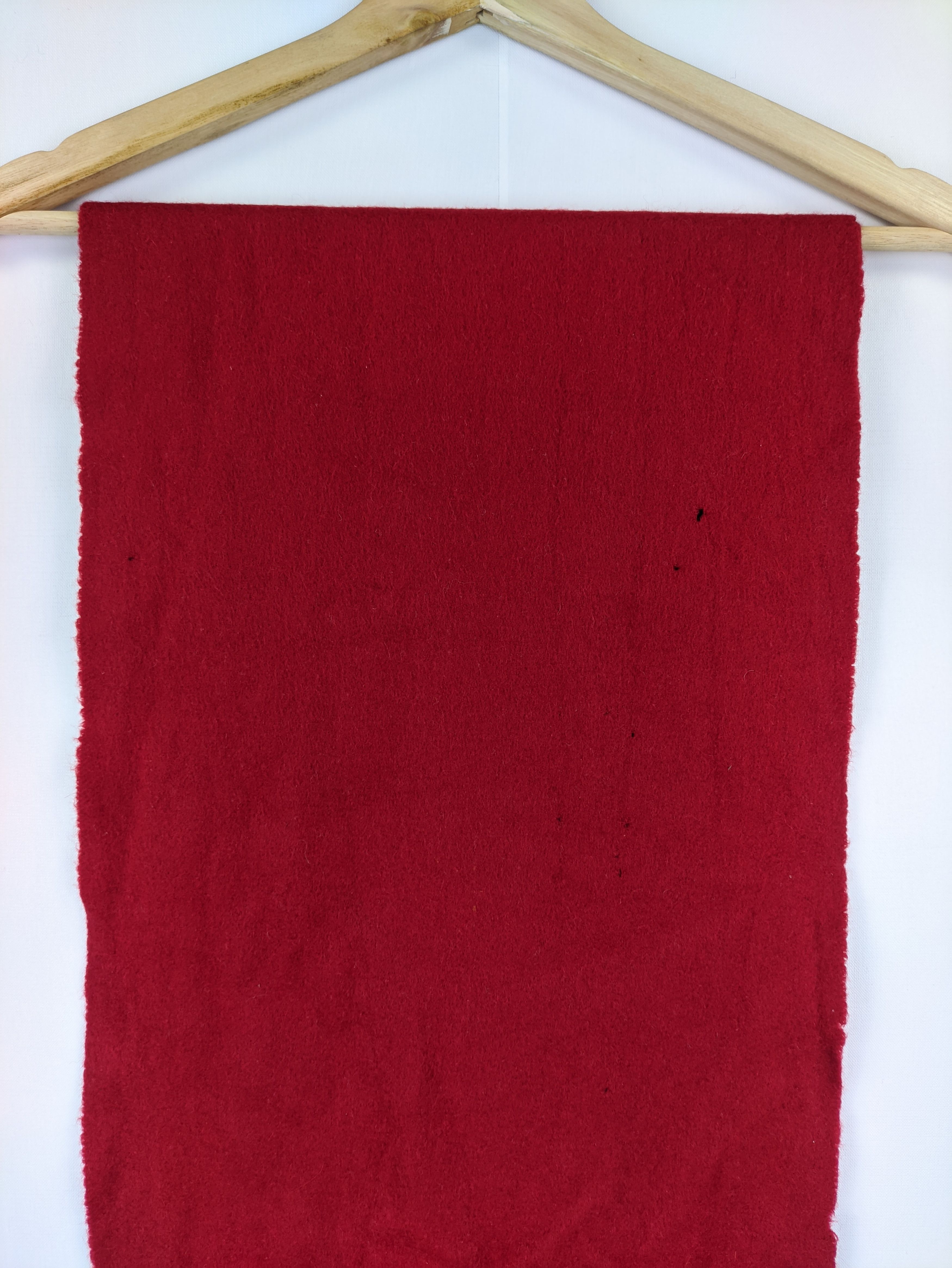 Vintage Steals🔥Fendi Scarf Muffler Red Plain(💥Combo Scarf PM me💥) Size ONE SIZE - 5 Thumbnail