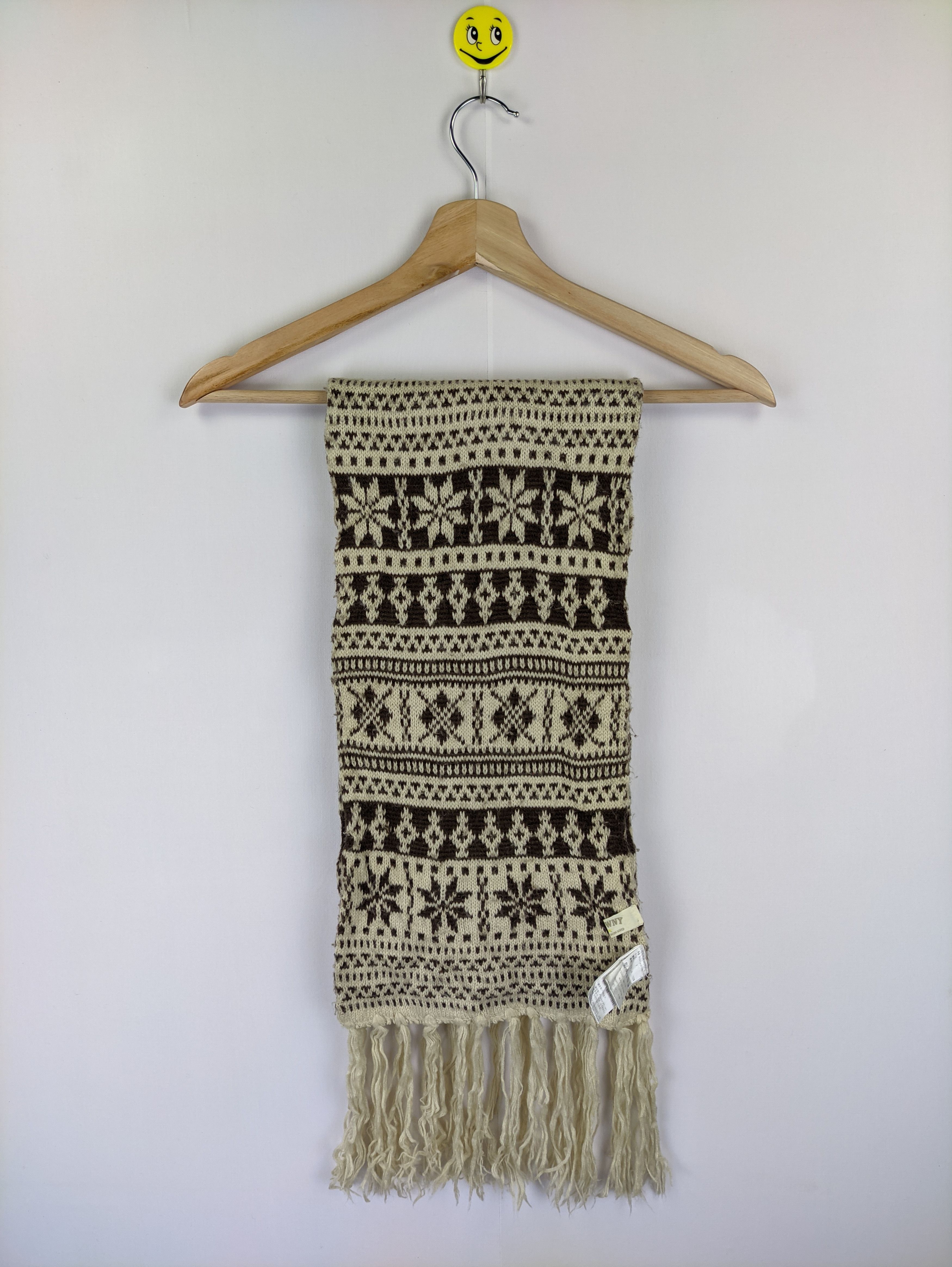 Japanese Brand Steals🔥Scarf Muffler Browny Navajo(💥Combo Scarf PM me💥) Size ONE SIZE - 3 Thumbnail