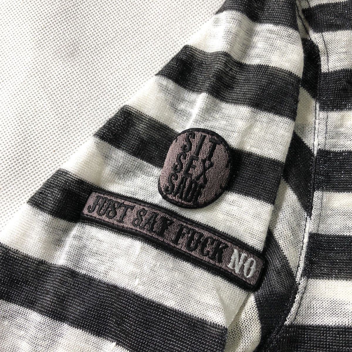Roen Roen Mastermind Skull Stripes Sex Punk Patches Tshirt Size M / US 6-8 / IT 42-44 - 4 Thumbnail