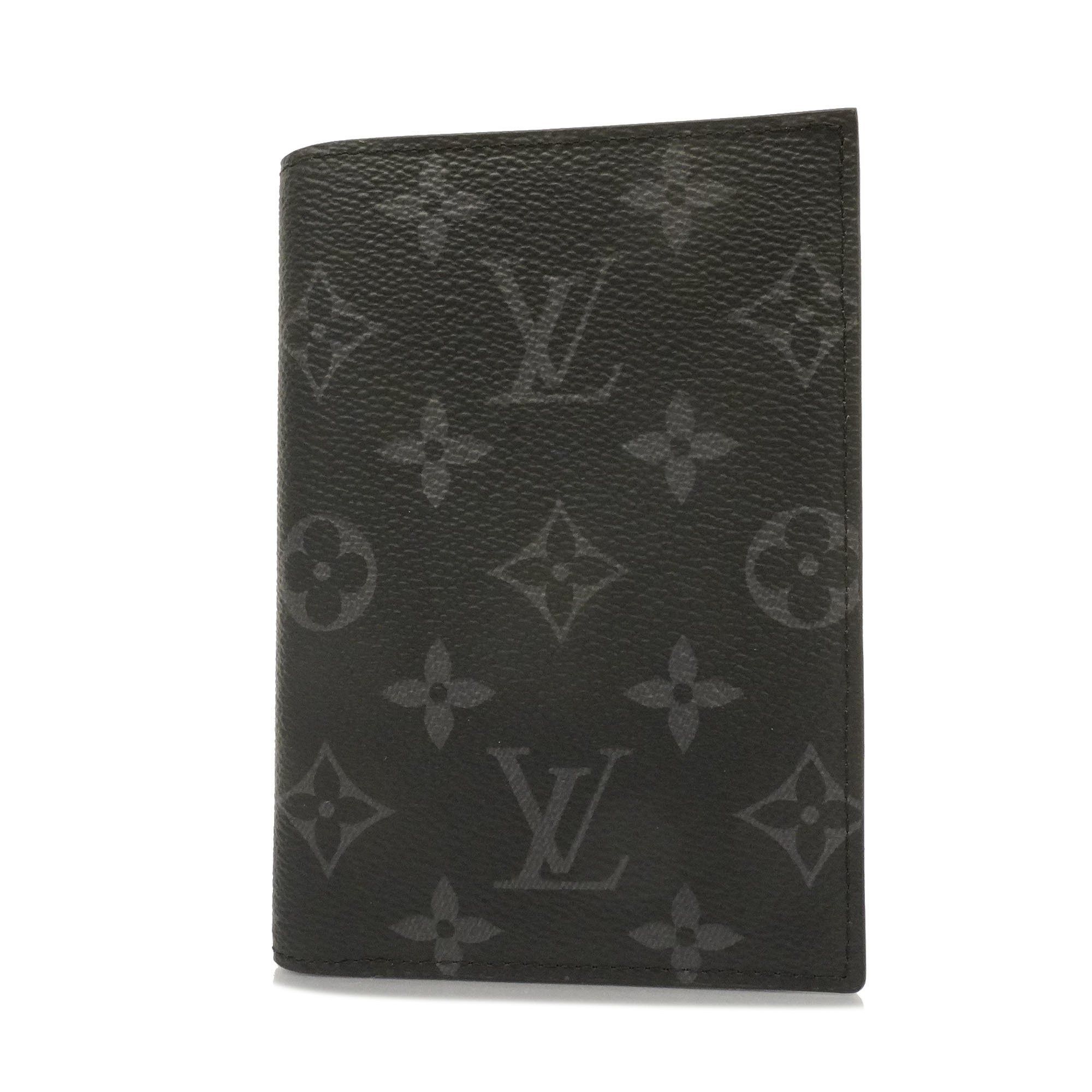 Shop Louis Vuitton Unisex Passport Cases (COUVERTURE PASSEPORT, M64501,  M64502, N64411) by Mikrie