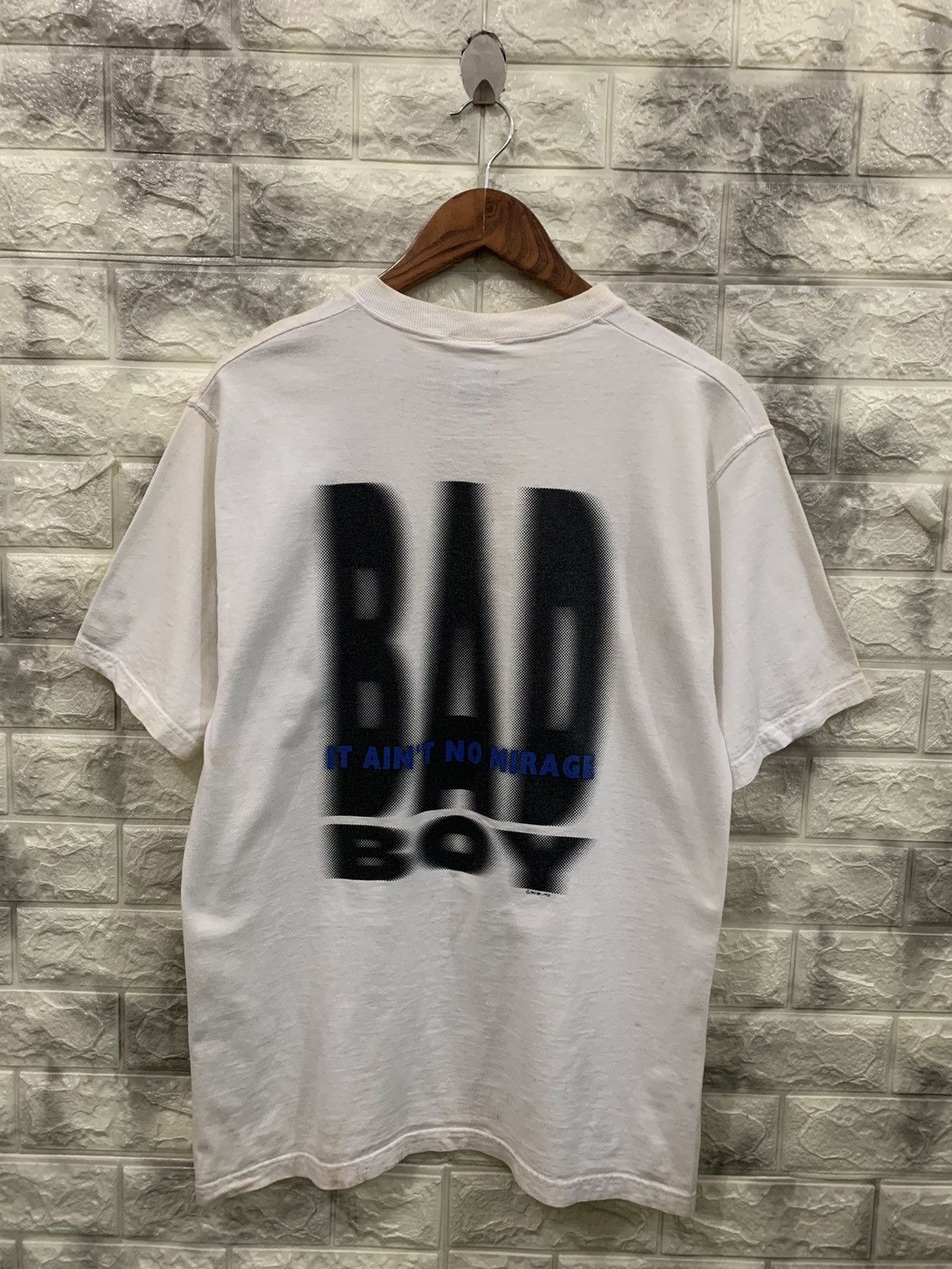 image of Vintage 1995 Bad Boy “It Ain’T No Mirage” in White, Men's (Size Medium)