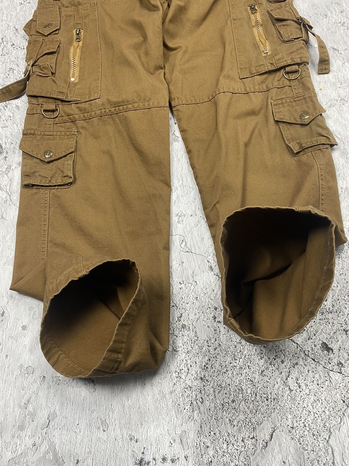 Vintage Vintage Military Multi pocket Cargo Pants Size 33 Size US 33 - 9 Thumbnail