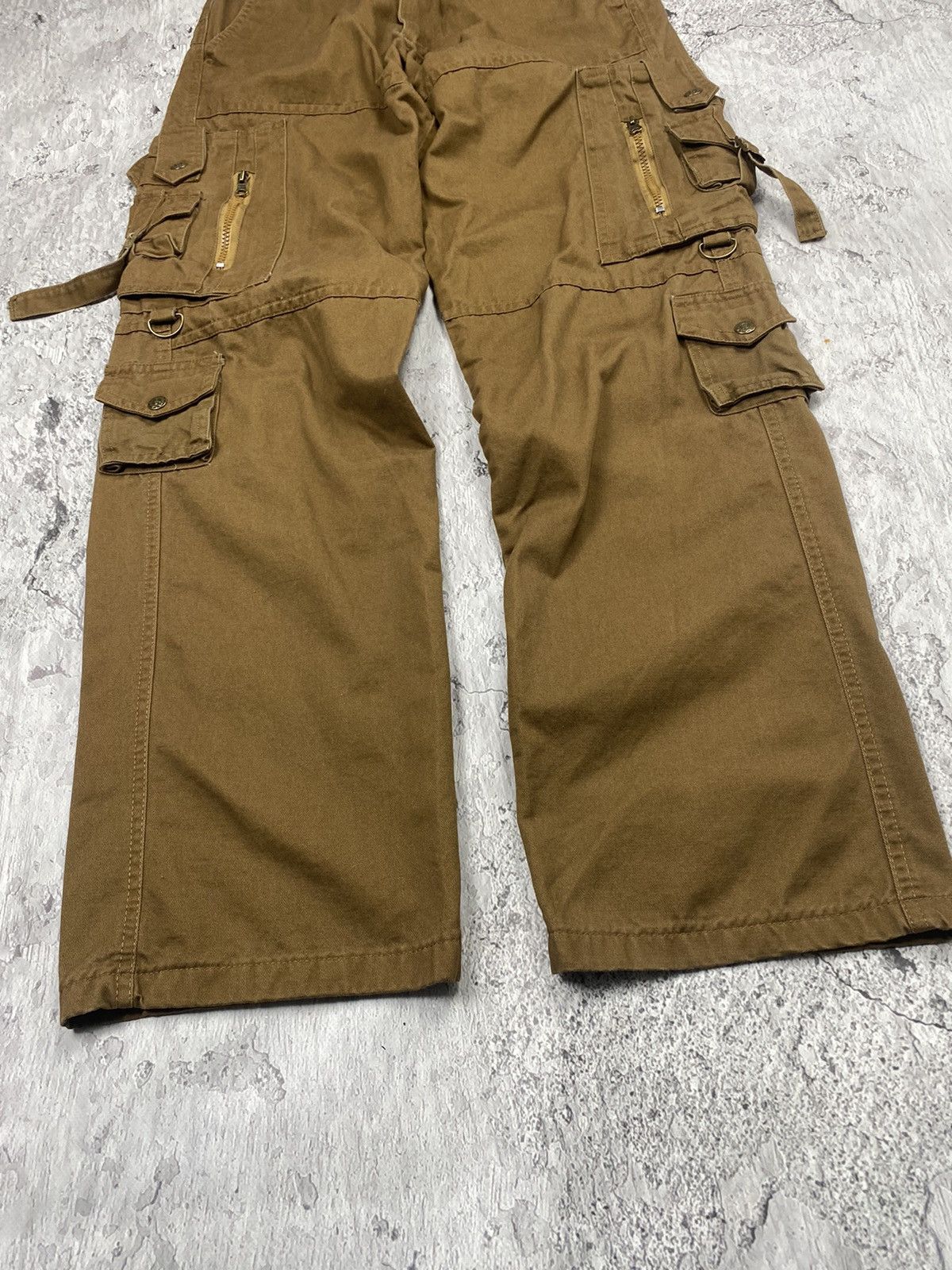 Vintage Vintage Military Multi pocket Cargo Pants Size 33 Size US 33 - 8 Thumbnail