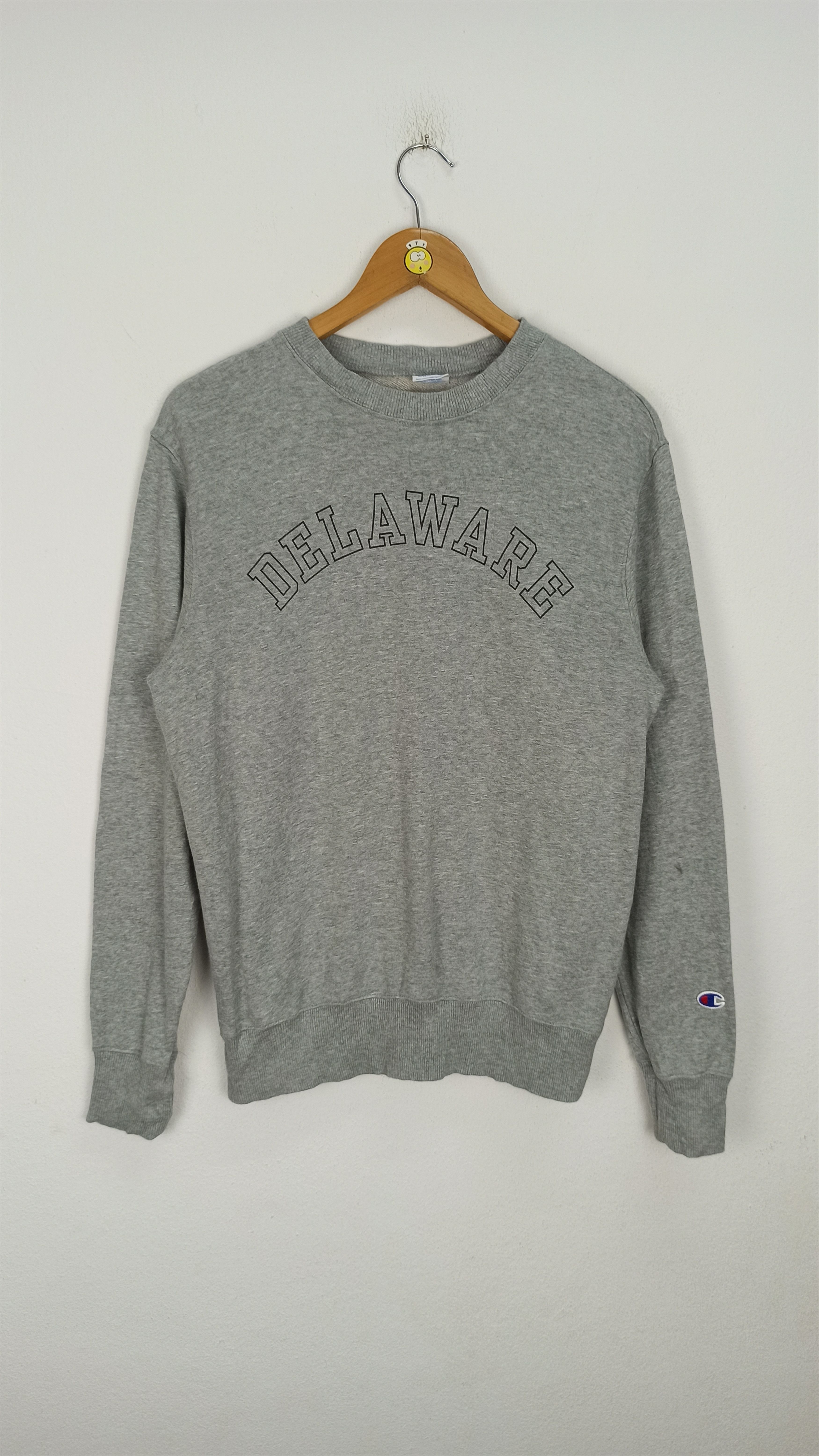 Champion 🔥Vinatge🔥 Sweatshirt CHAMPION Delaware Crewneck Big Logo Size US S / EU 44-46 / 1 - 1 Thumbnail