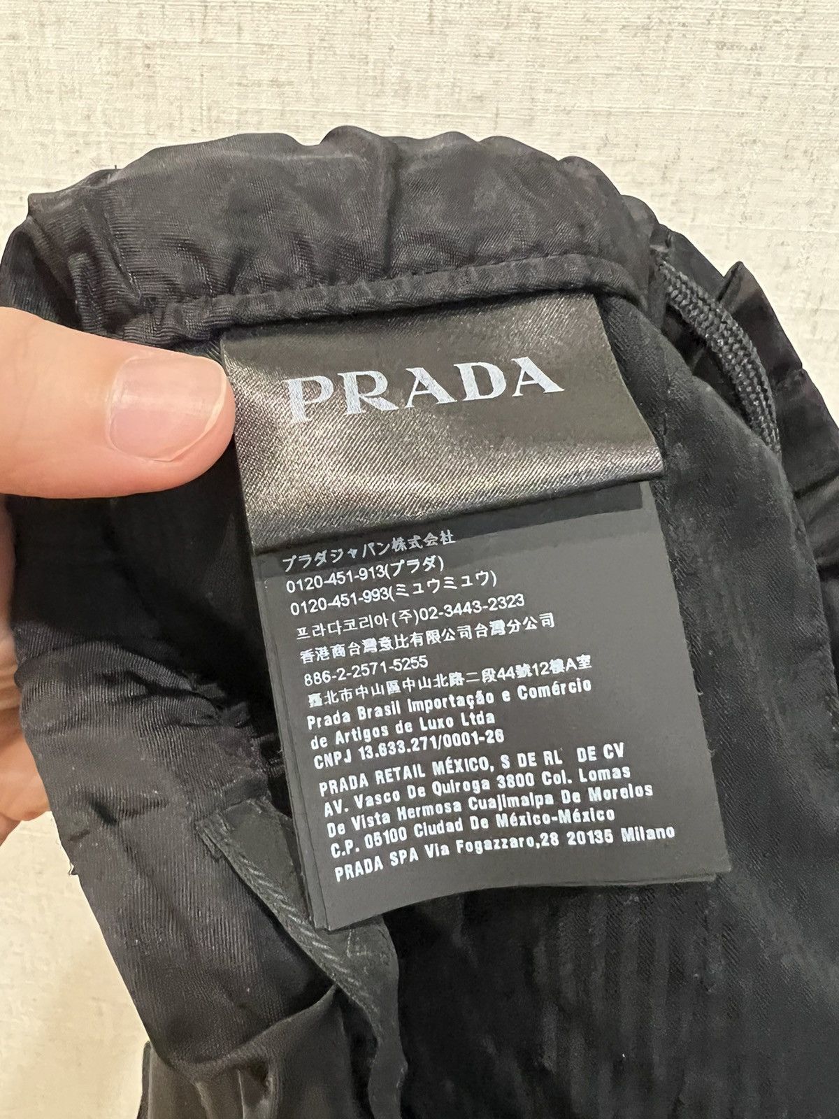 Prada Ss18 Nylon Gabardine adjustable strap track pants Size US 30 / EU 46 - 6 Thumbnail