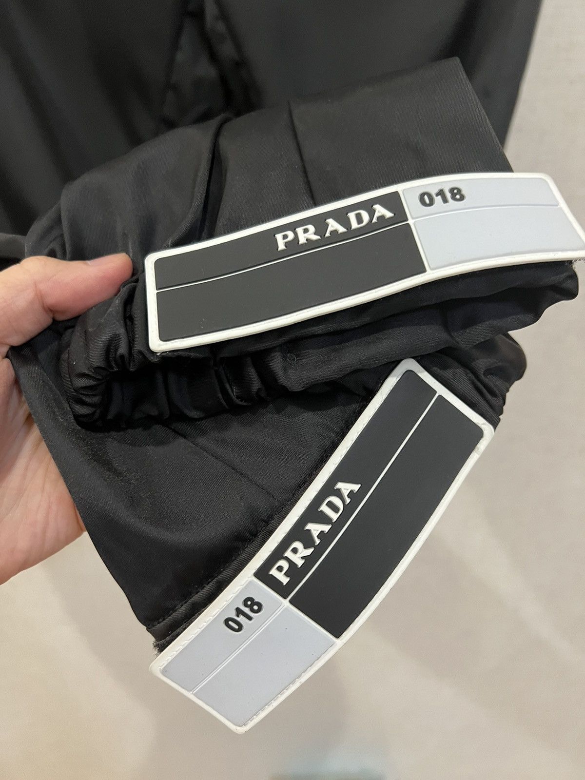 Prada Ss18 Nylon Gabardine adjustable strap track pants Size US 30 / EU 46 - 2 Thumbnail
