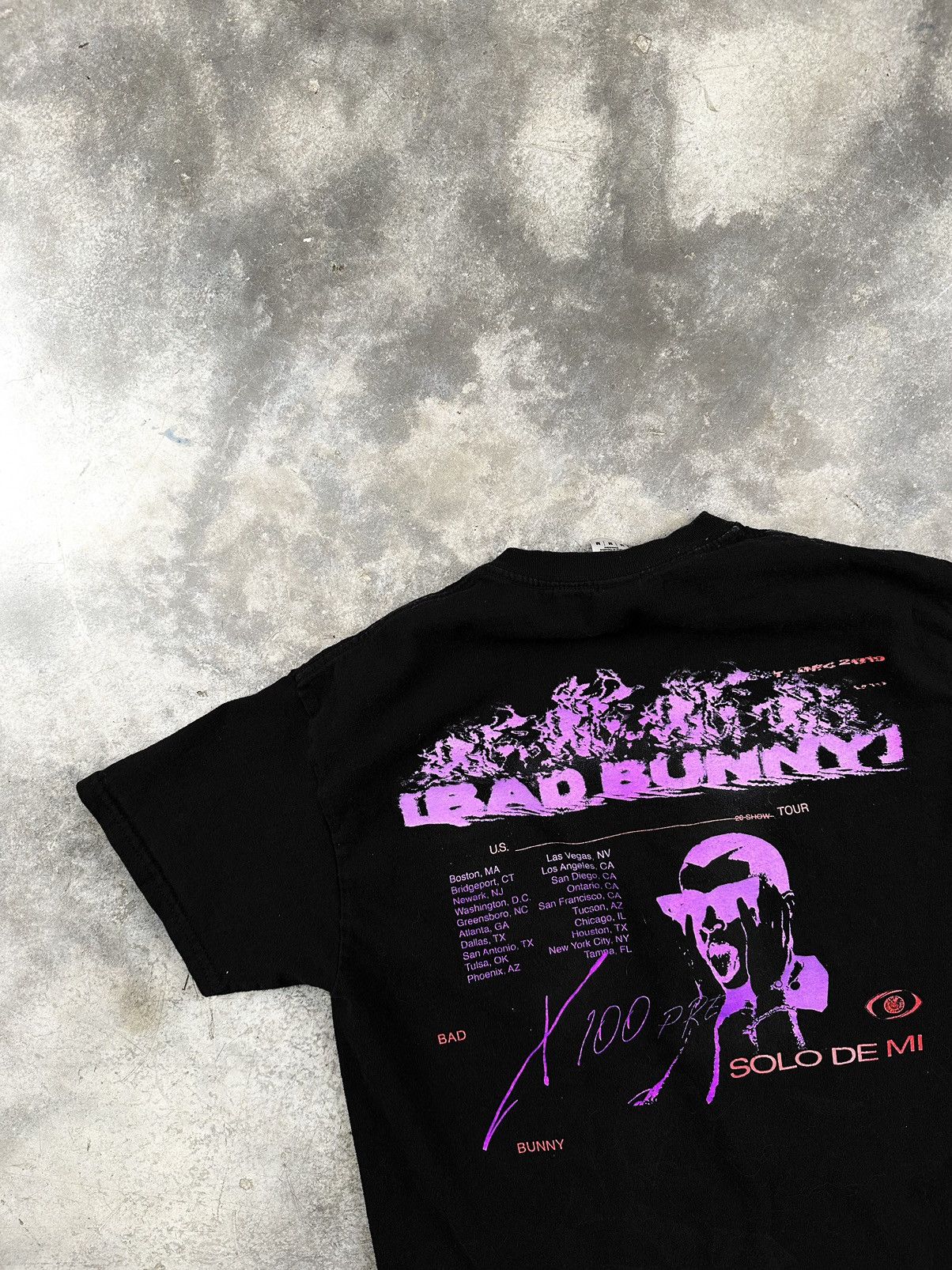 Band Tees Bad Bunny x 100 Pre Black Tour Tee Sz. Medium Solo De Mi Size US M / EU 48-50 / 2 - 2 Thumbnail