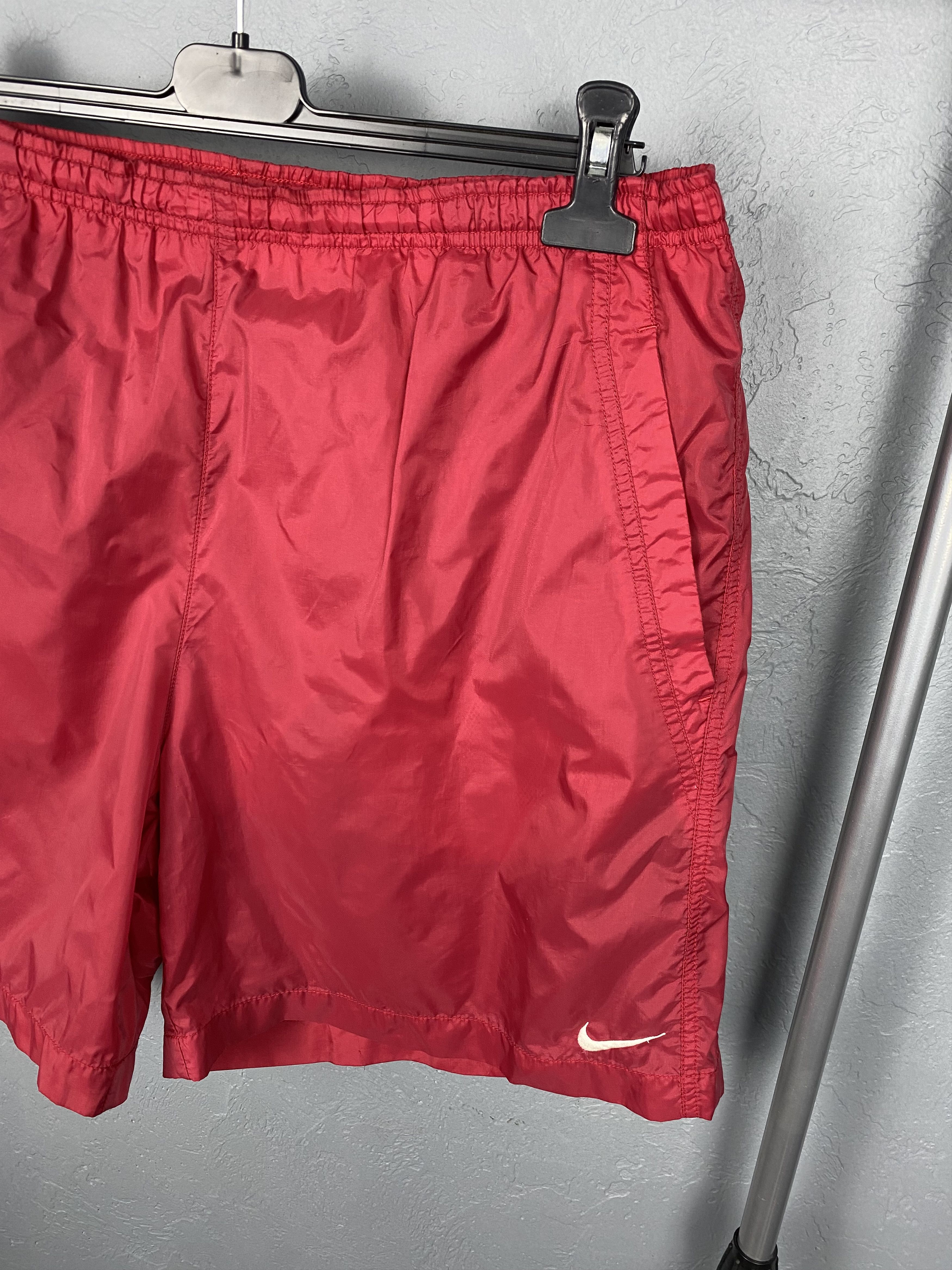 Nike Nike 90s Vintage Mens Nylon Shorts Size US 34 / EU 50 - 2 Thumbnail