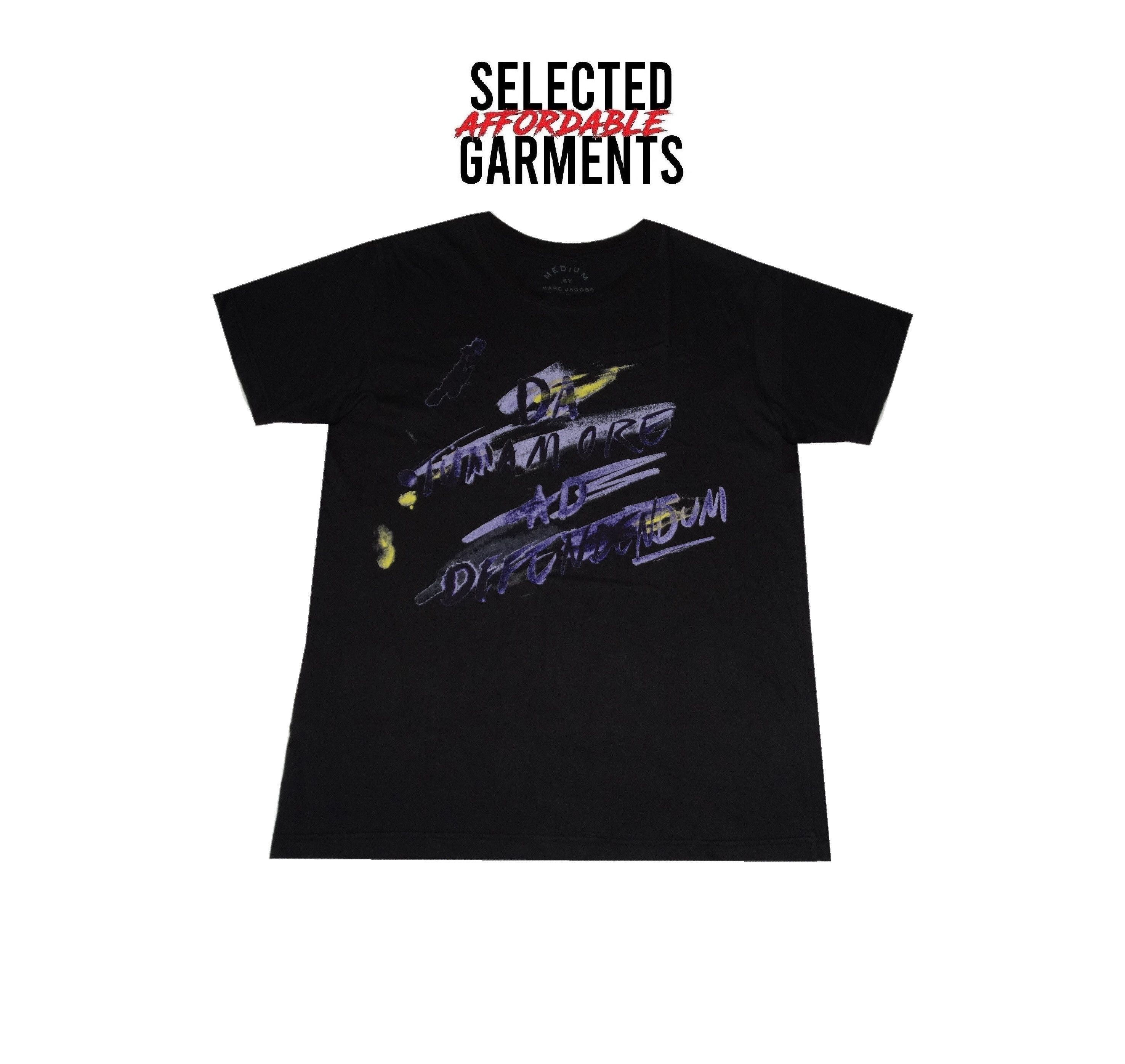 Marc Jacobs × Marc by Marc Jacobs W43 M Jacobs latin datum amore ad defendendum graffity Size US M / EU 48-50 / 2 - 1 Thumbnail