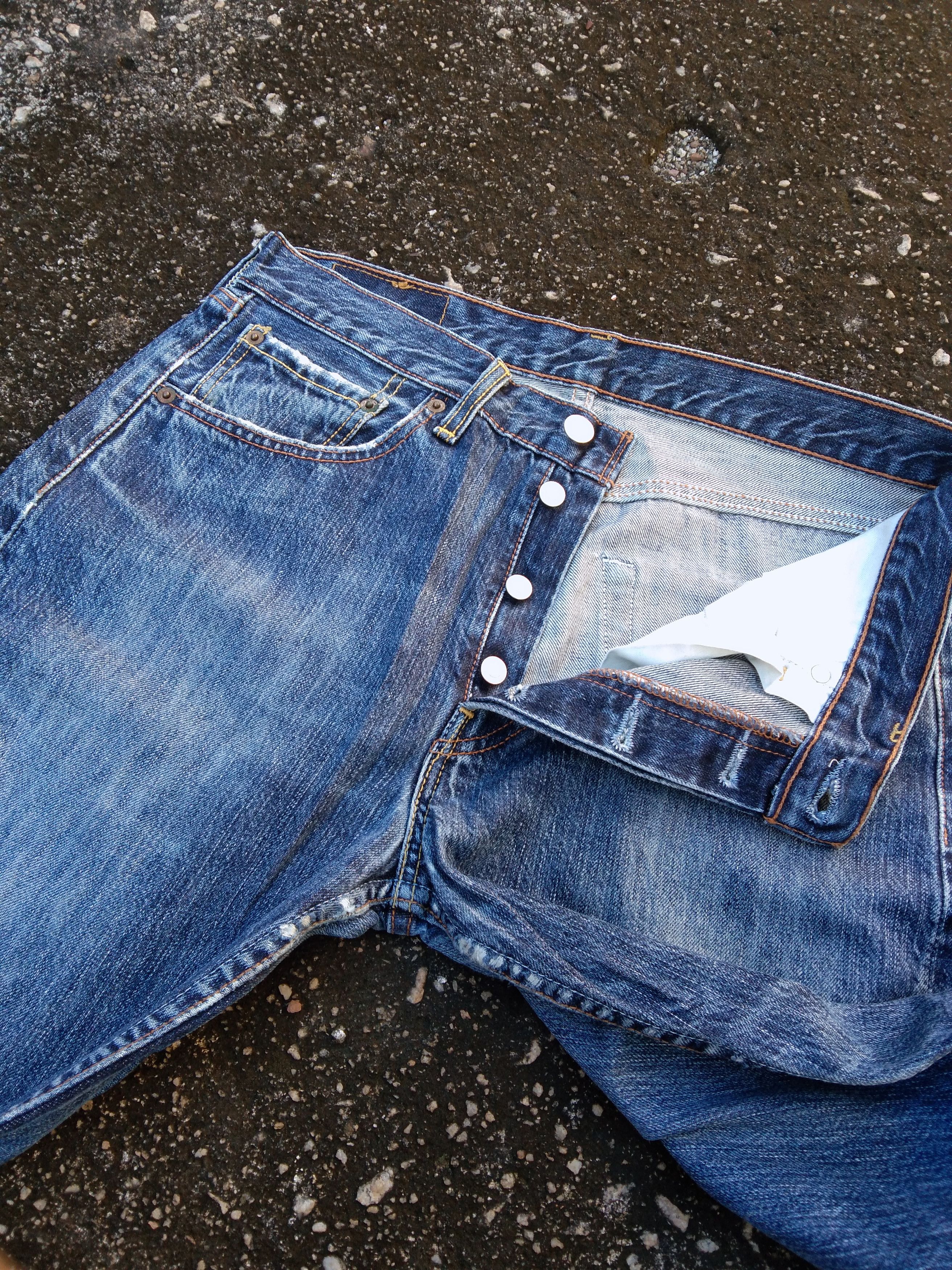 Levi's Vintage Levi's 501 Blue Washed Distressed Jeans 31x32 Size US 31 - 7 Thumbnail