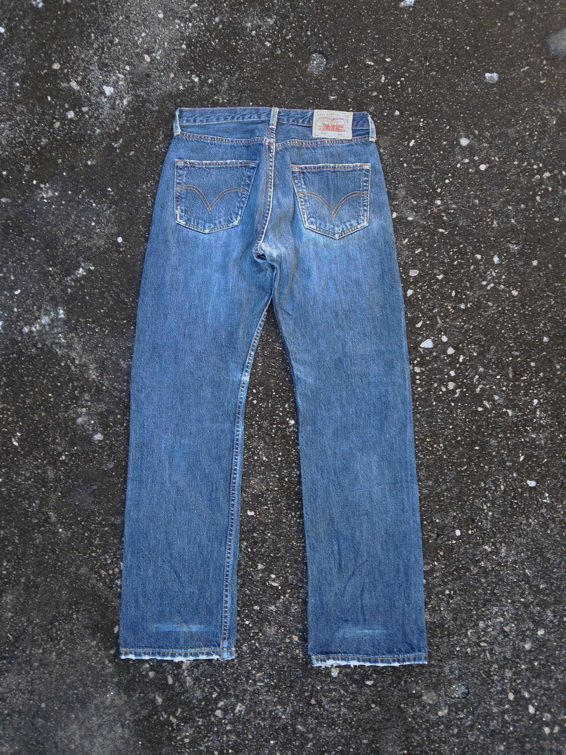 Levi's Vintage Levi's 501 Blue Washed Distressed Jeans 31x32 Size US 31 - 2 Thumbnail
