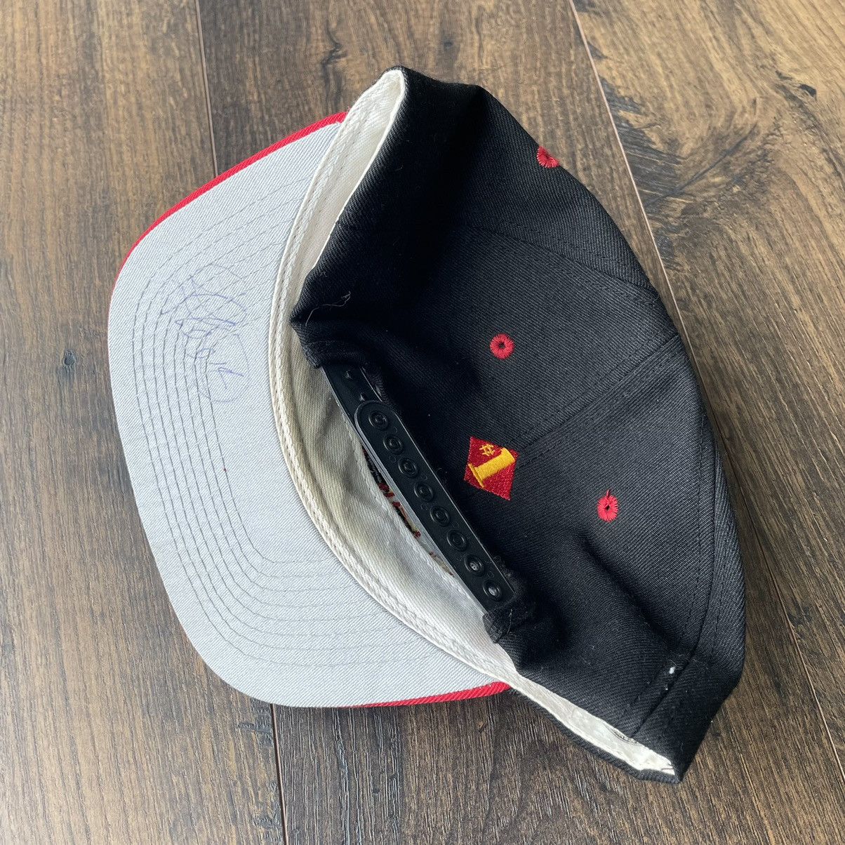 NHL × Vintage Vintage Canucks SnapBack Size ONE SIZE - 3 Thumbnail